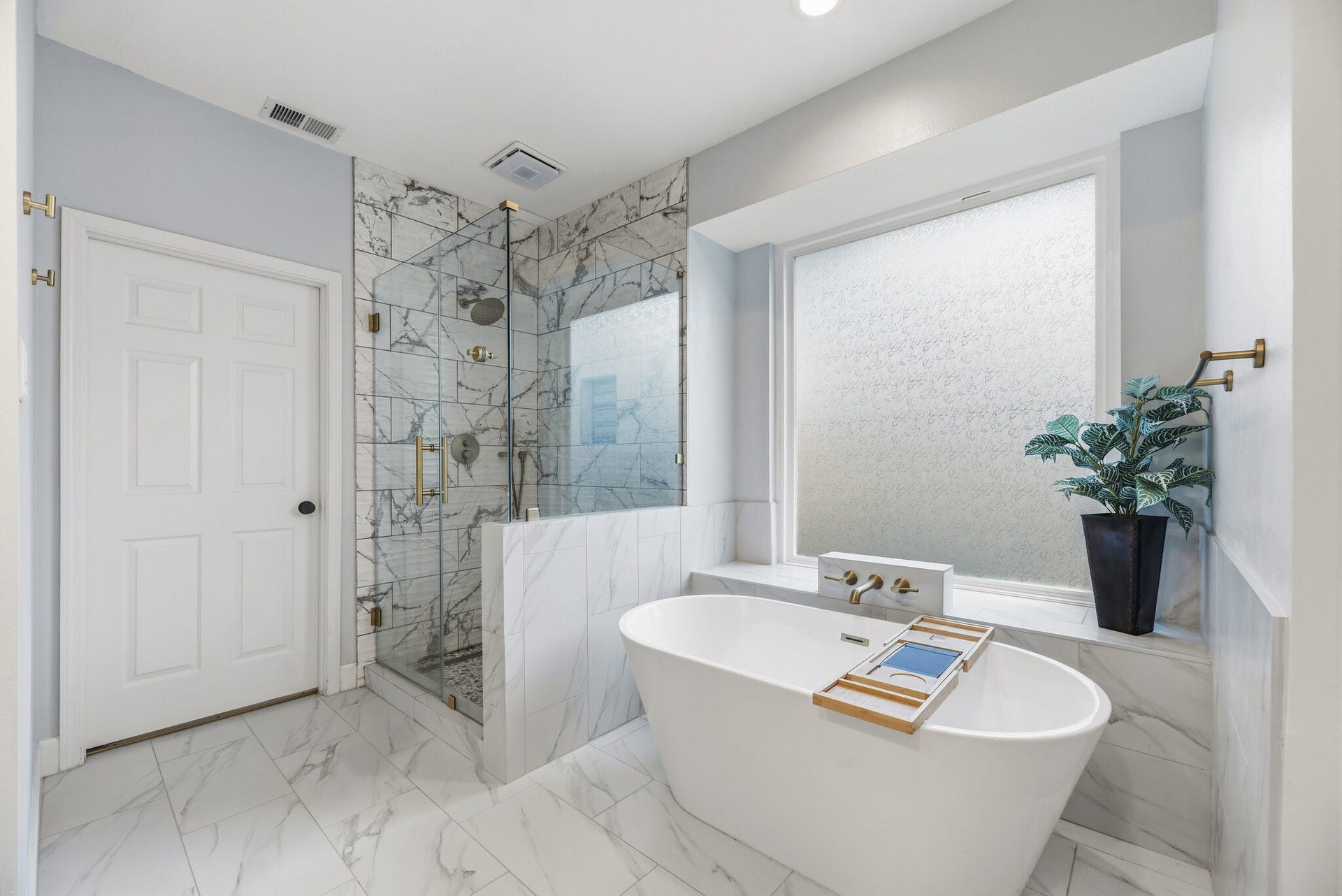 3519 Rolling Forest Drive, Spring, TX 77388 Primary Full Bath