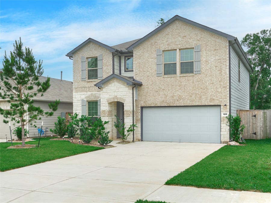 Property photo for 120 Chestnut Gate Drive, Willis, TX