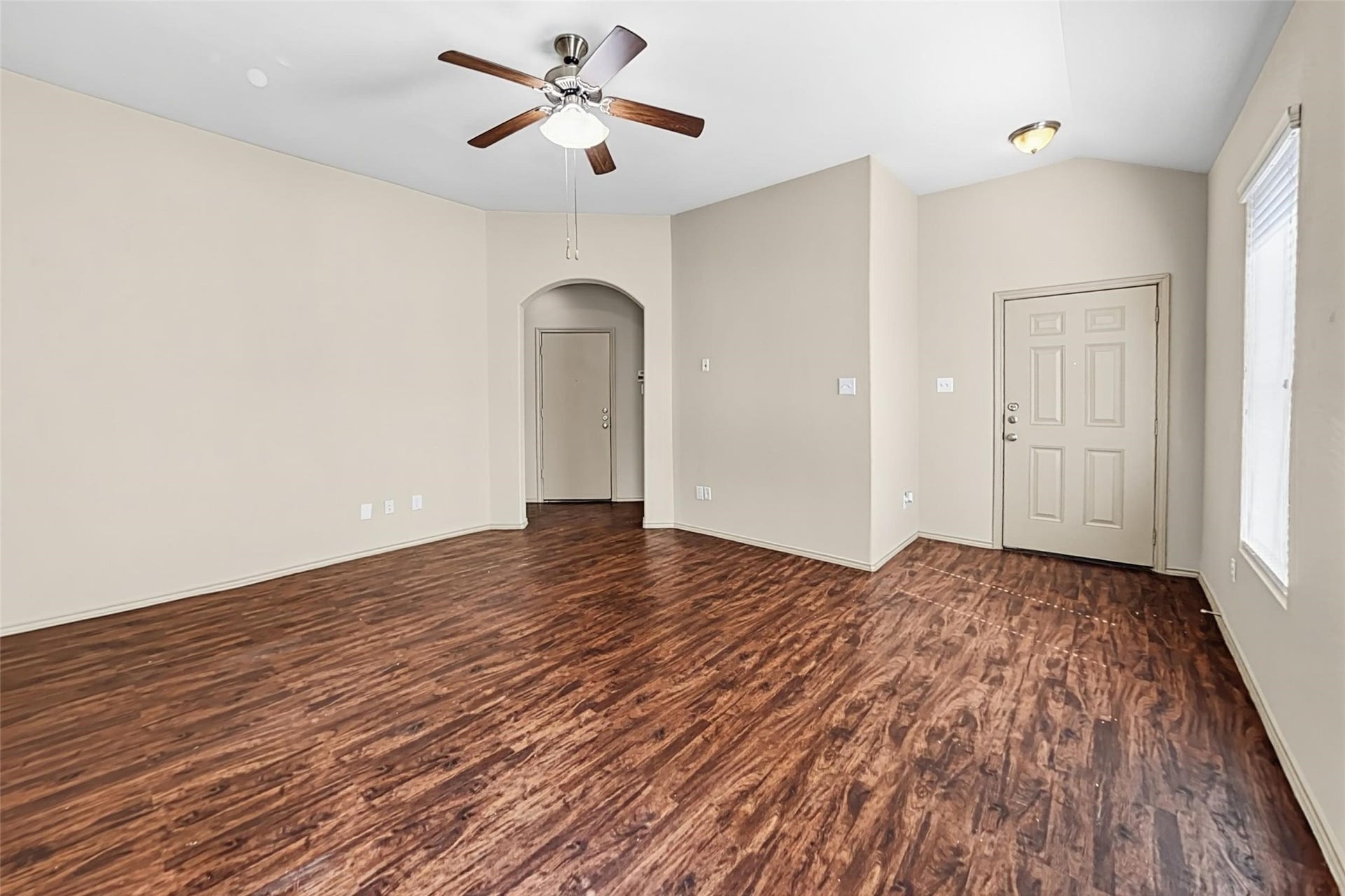 9922 Sterling Place Drive, Conroe, TX 77303