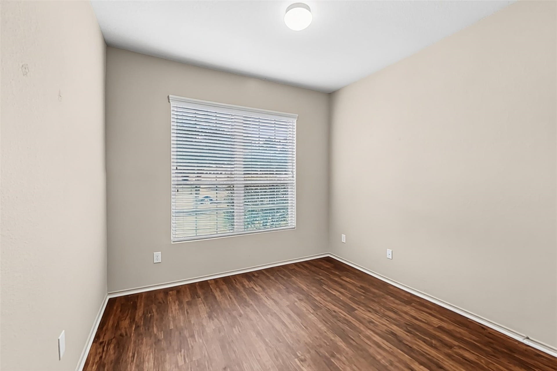 9922 Sterling Place Drive, Conroe, TX 77303