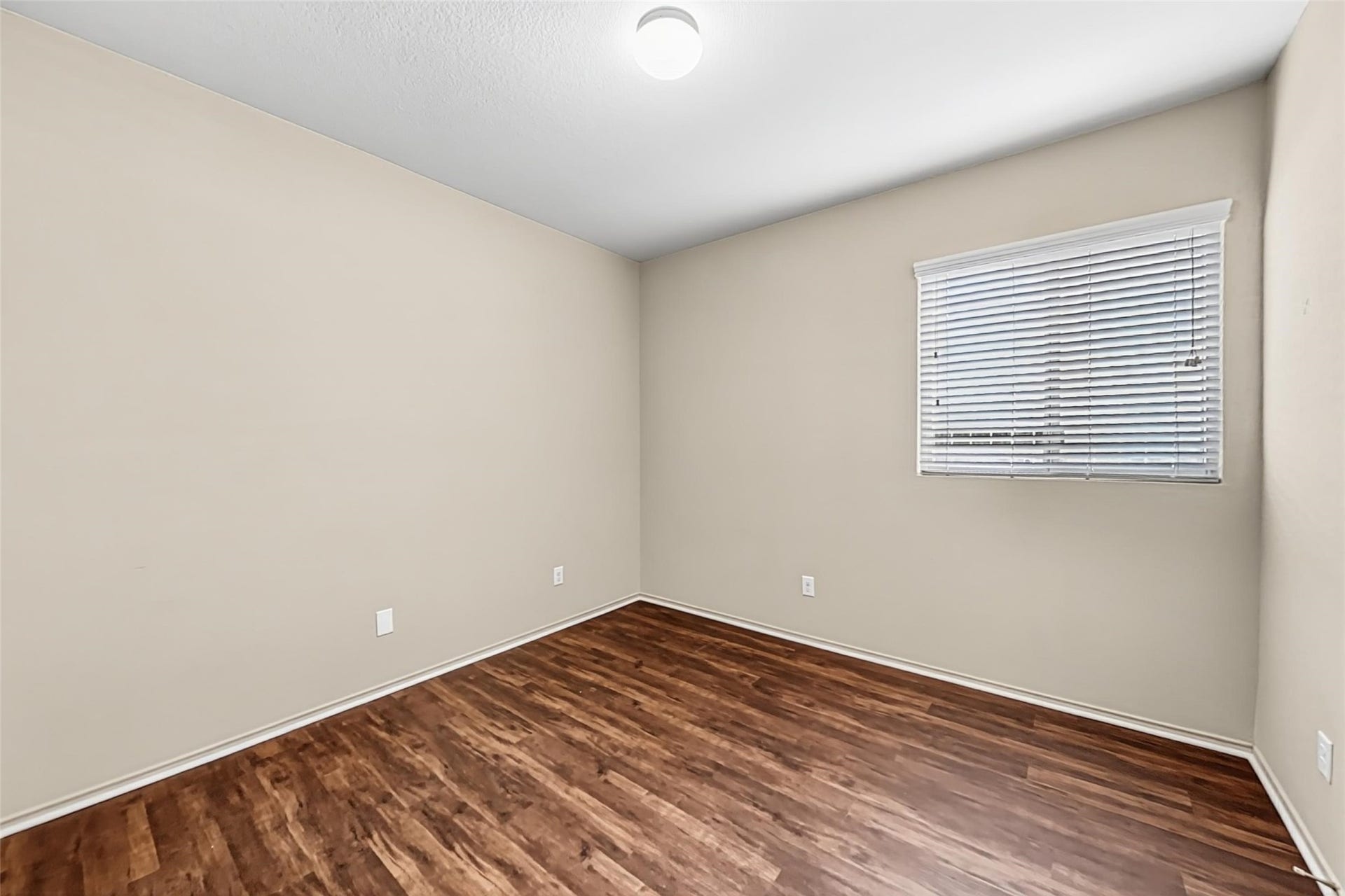 9922 Sterling Place Drive, Conroe, TX 77303