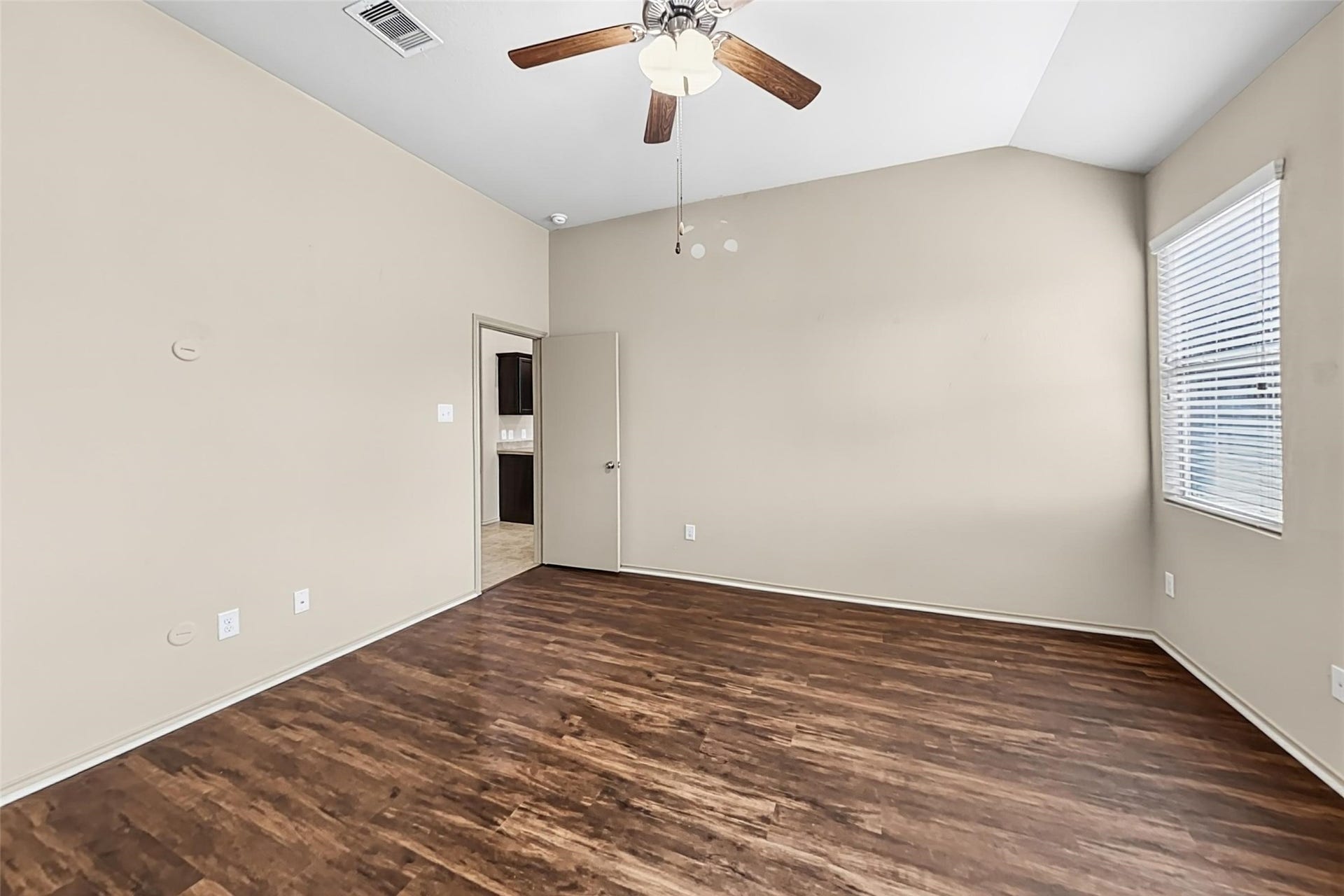 9922 Sterling Place Drive, Conroe, TX 77303