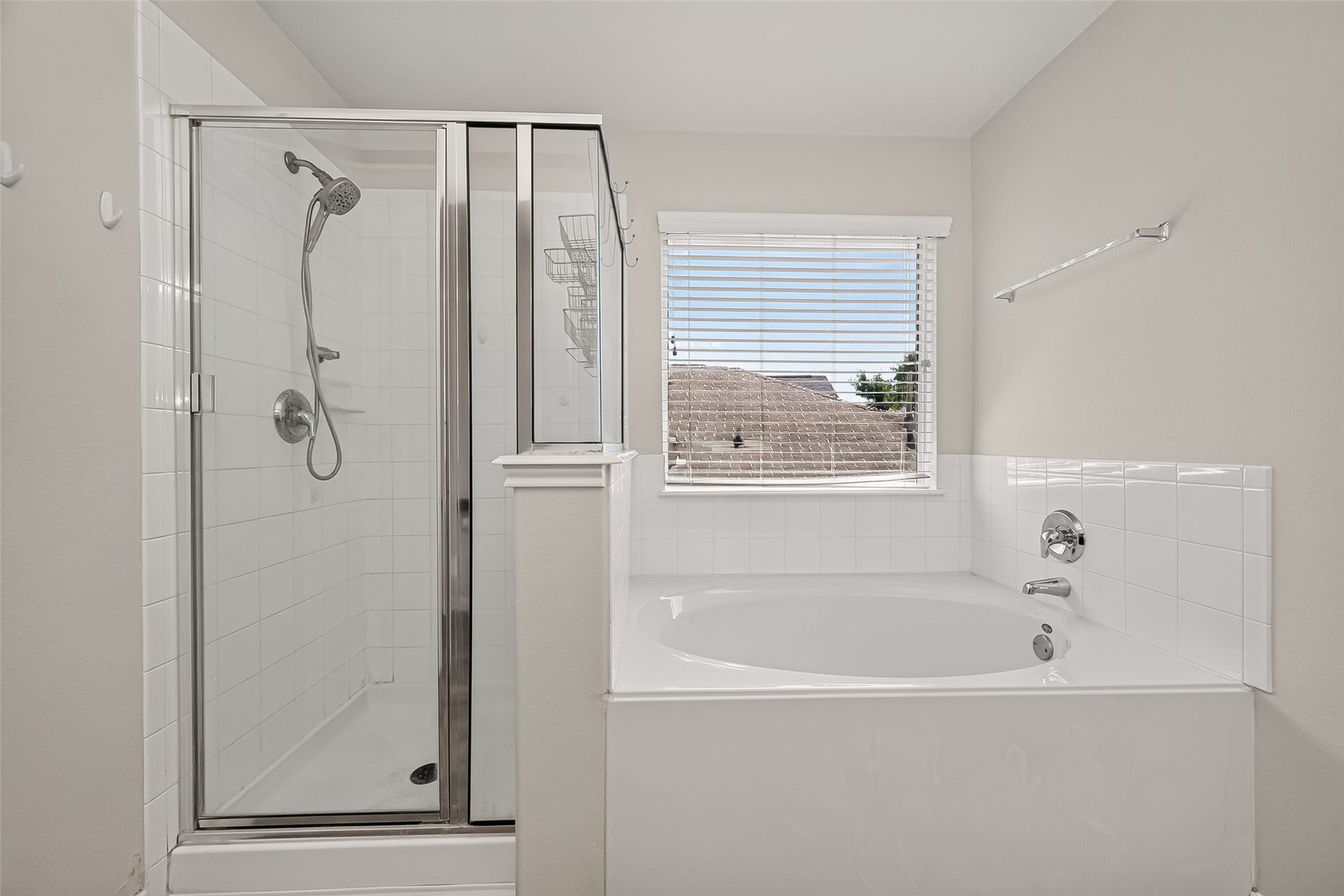 25346 Barmby Drive, Tomball, TX 77375 25346 Barmby Drive, Tomball, TX 77375