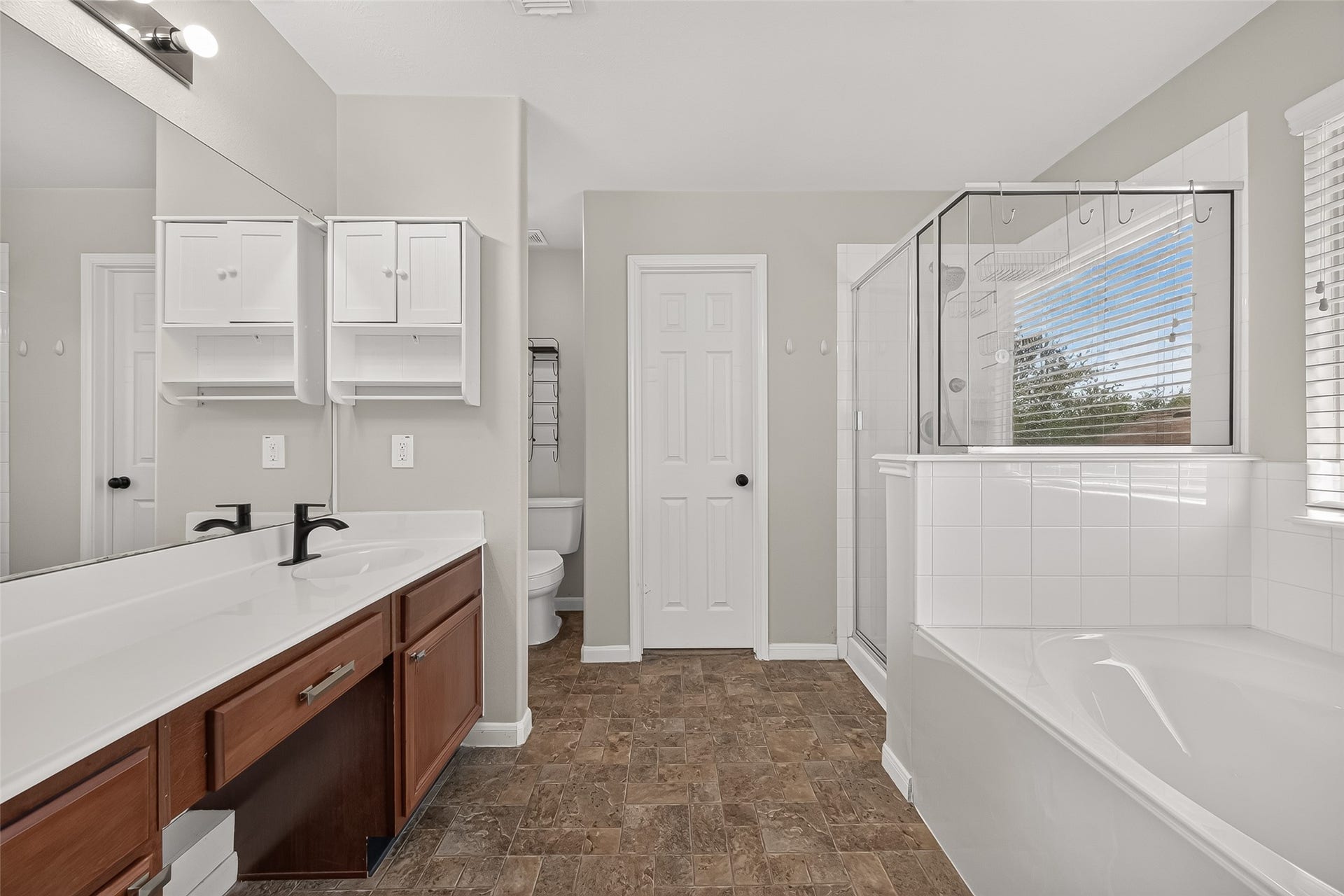 25346 Barmby Drive, Tomball, TX 77375 25346 Barmby Drive, Tomball, TX 77375