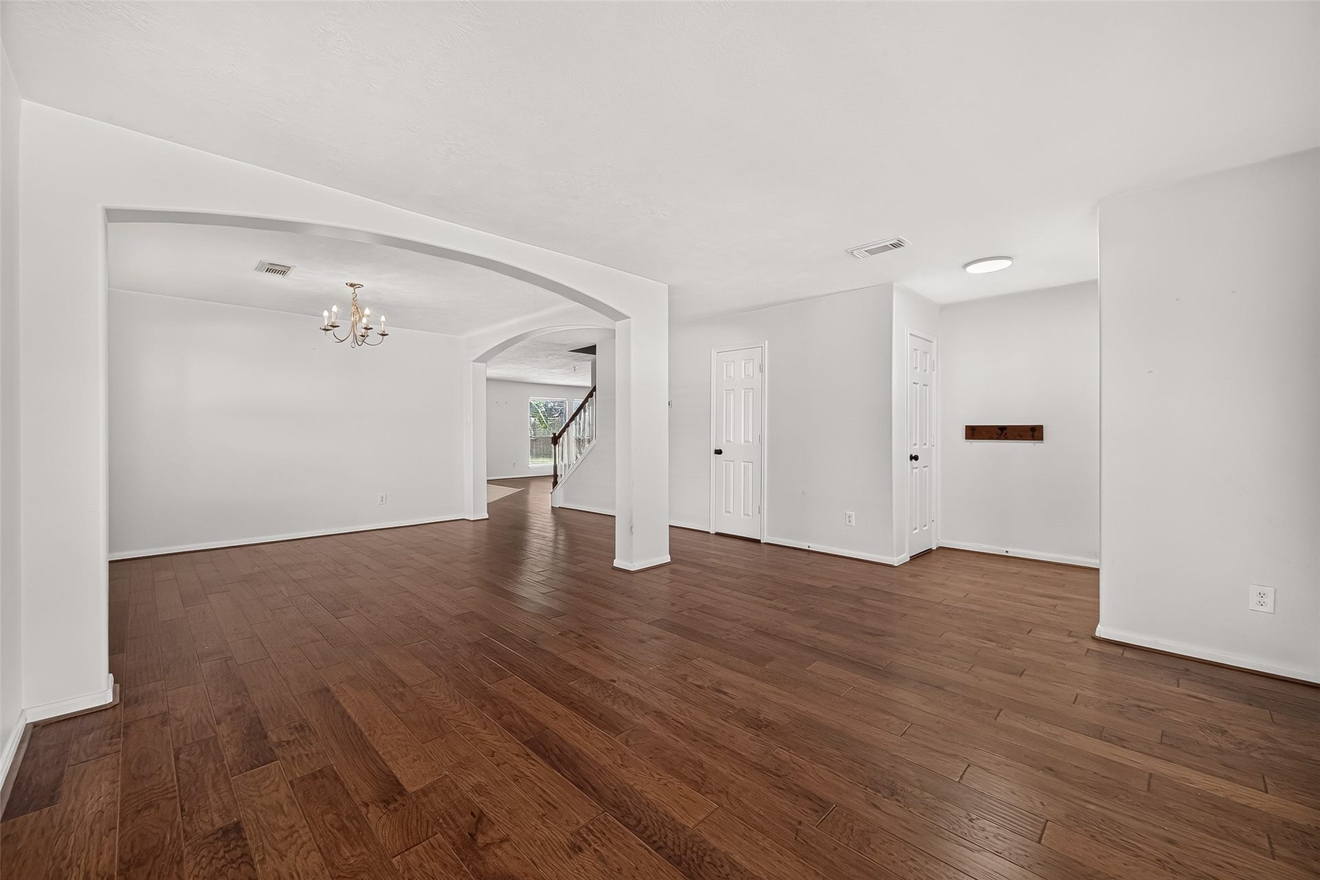 25346 Barmby Drive, Tomball, TX 77375 25346 Barmby Drive, Tomball, TX 77375