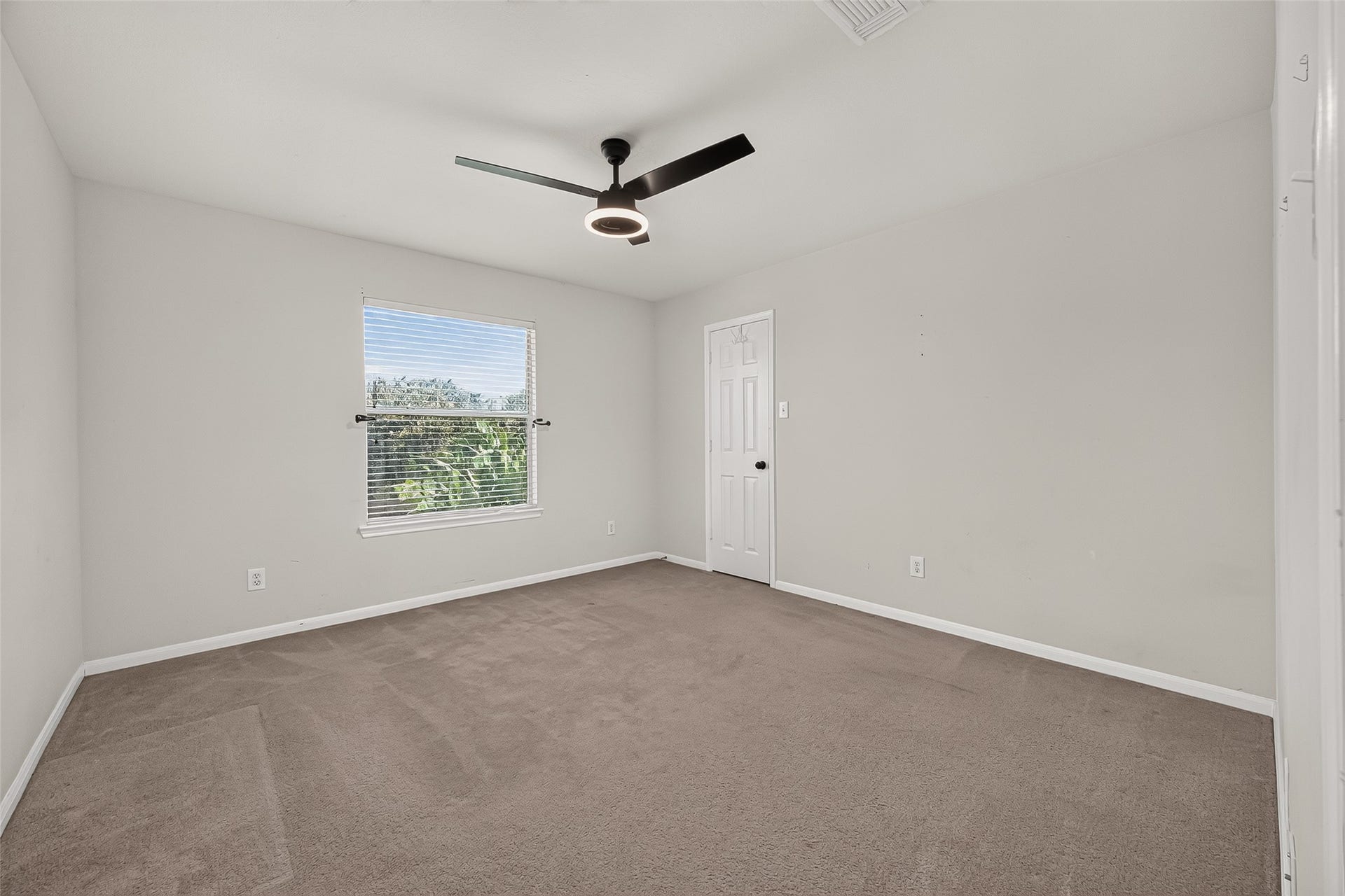 25346 Barmby Drive, Tomball, TX 77375 25346 Barmby Drive, Tomball, TX 77375