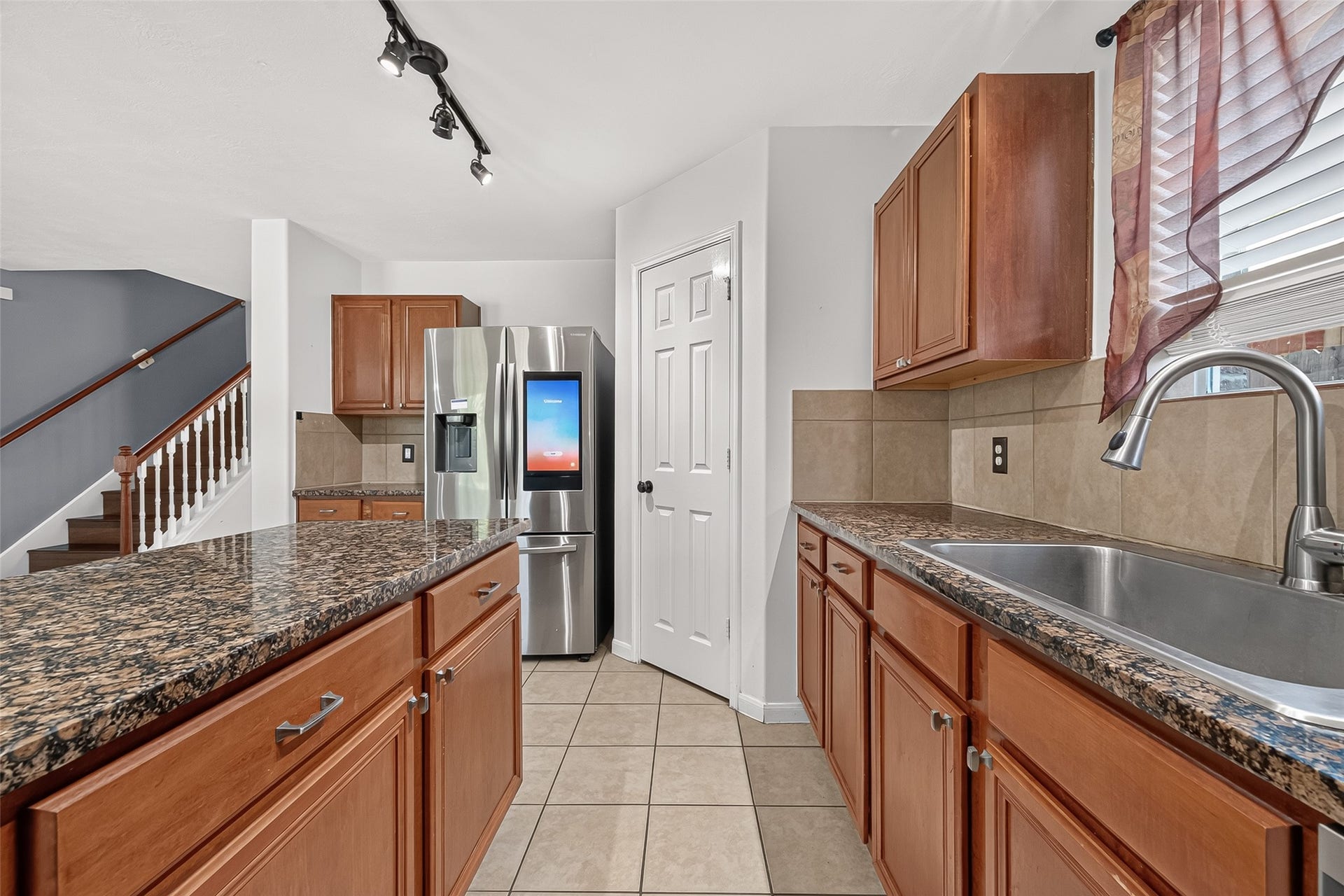 25346 Barmby Drive, Tomball, TX 77375 25346 Barmby Drive, Tomball, TX 77375