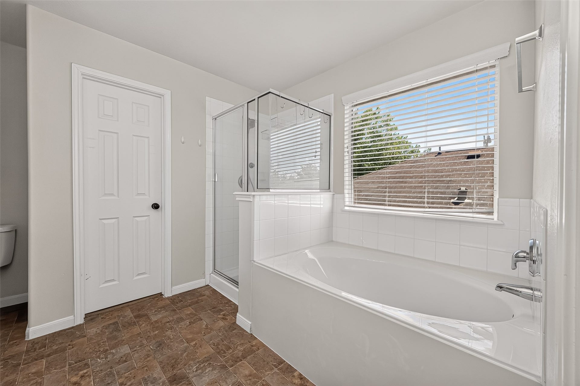 25346 Barmby Drive, Tomball, TX 77375 25346 Barmby Drive, Tomball, TX 77375