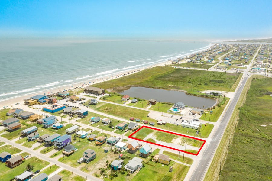 Property photo for 323 Ocean Avenue, Surfside Beach, TX