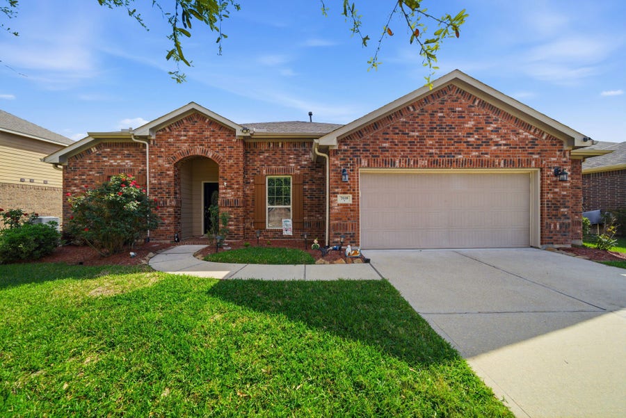 Property photo for 7618 Willow School Drive, Spring, TX