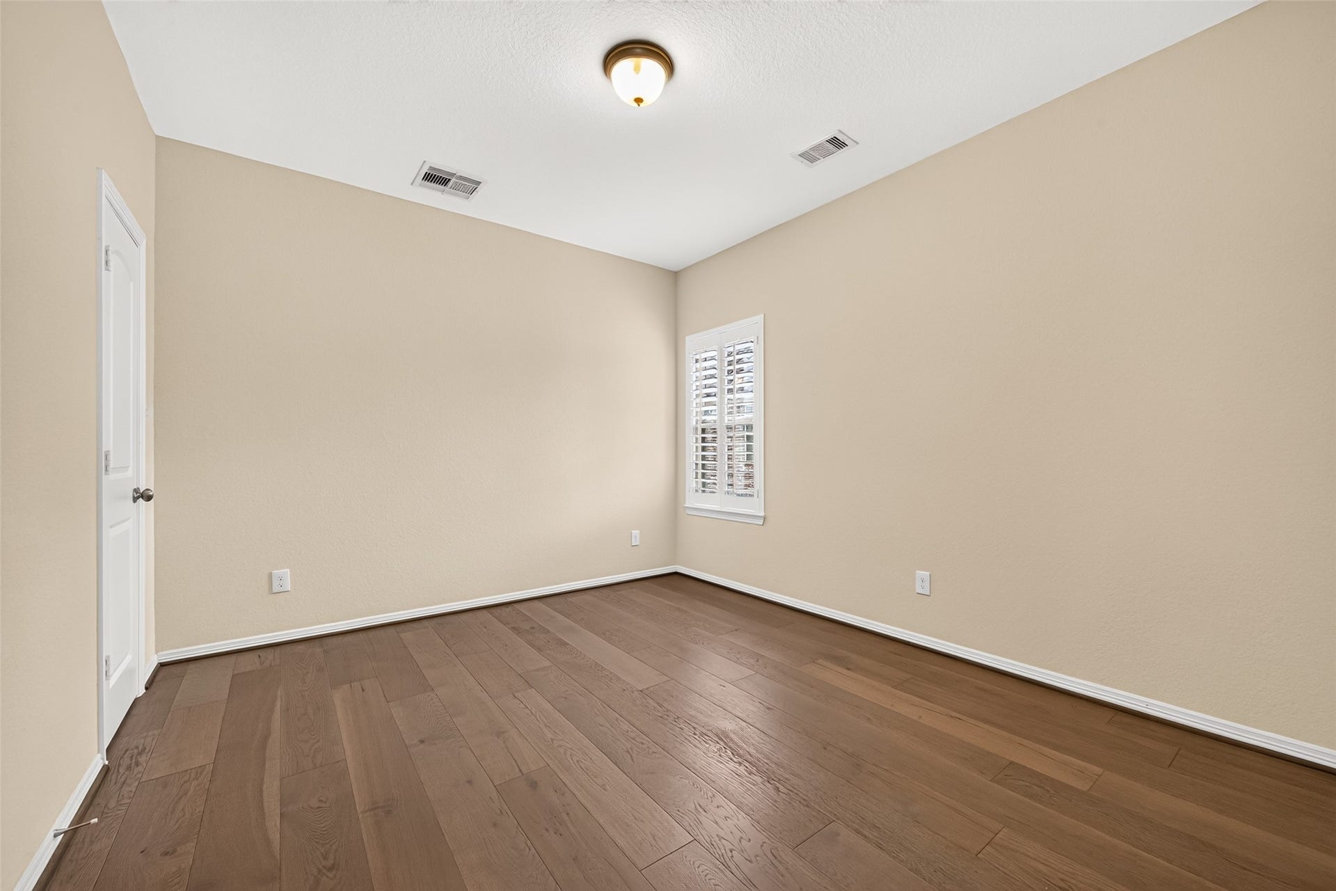 Secondary bedroom on 2/F