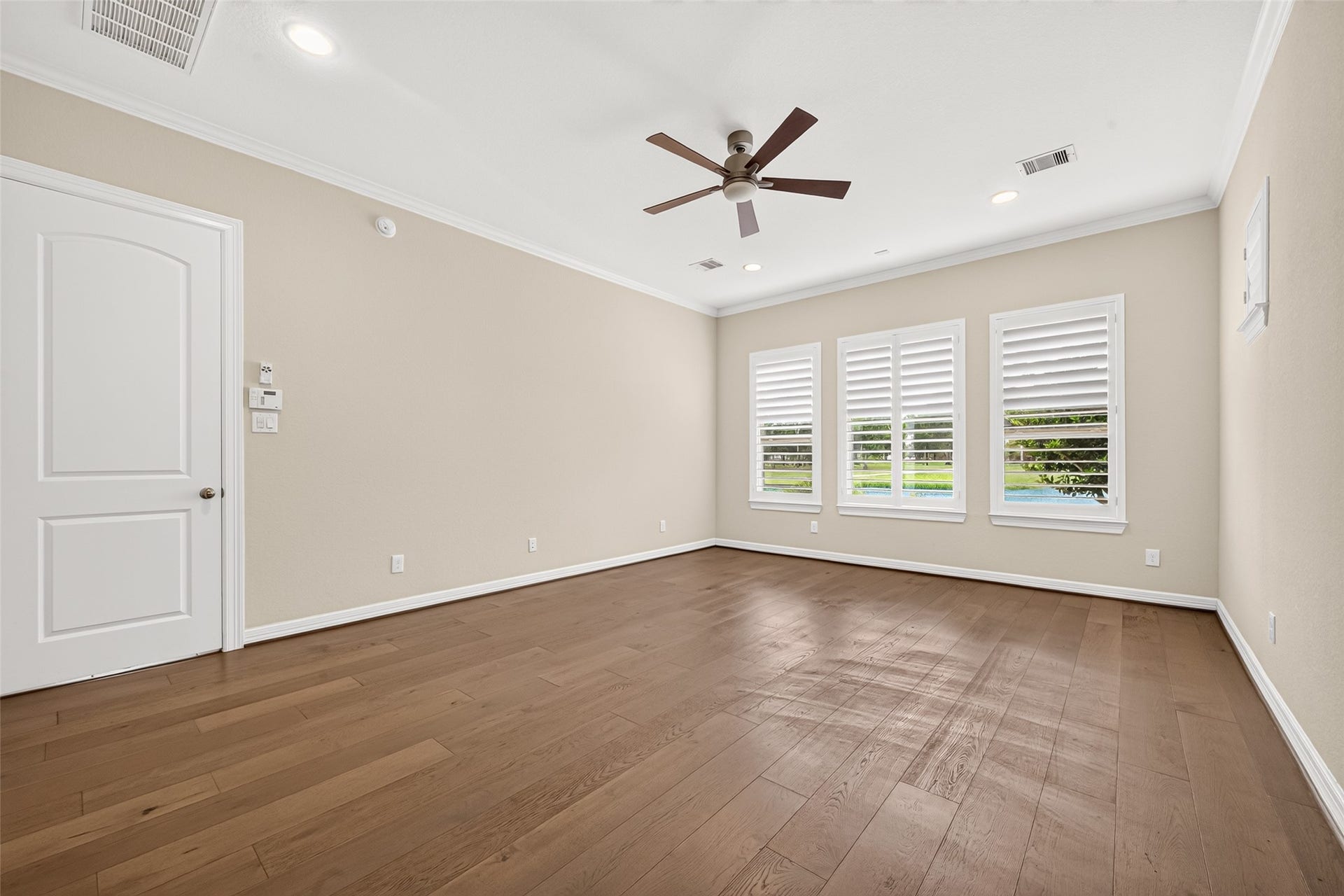 Primary bedroom on 1/F with lakeview