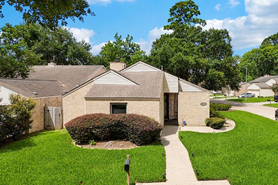 Property photo for 17231 Meadow Butte Drive, Houston, TX