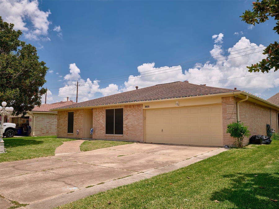 Property photo for 3618 Filmore Lane, Deer Park, TX