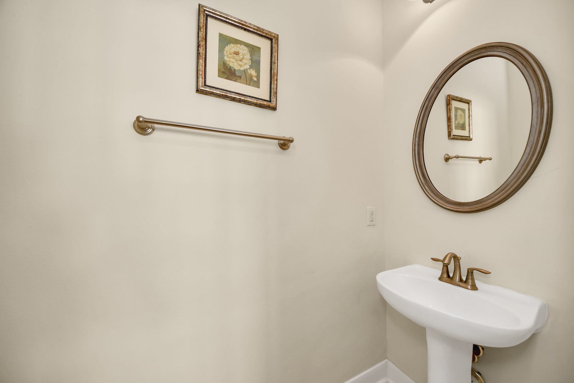2139 Kottayam Drive, Missouri City, TX 77489 Powder room