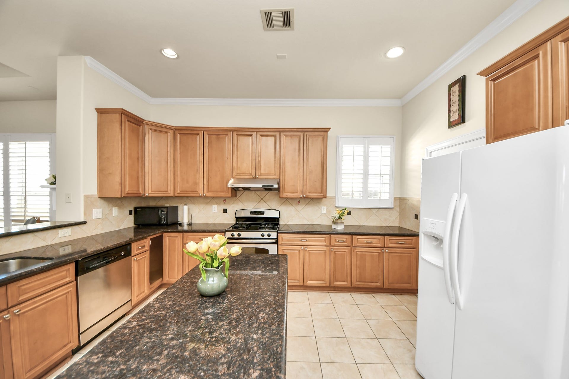 2139 Kottayam Drive, Missouri City, TX 77489 Refrigerator included