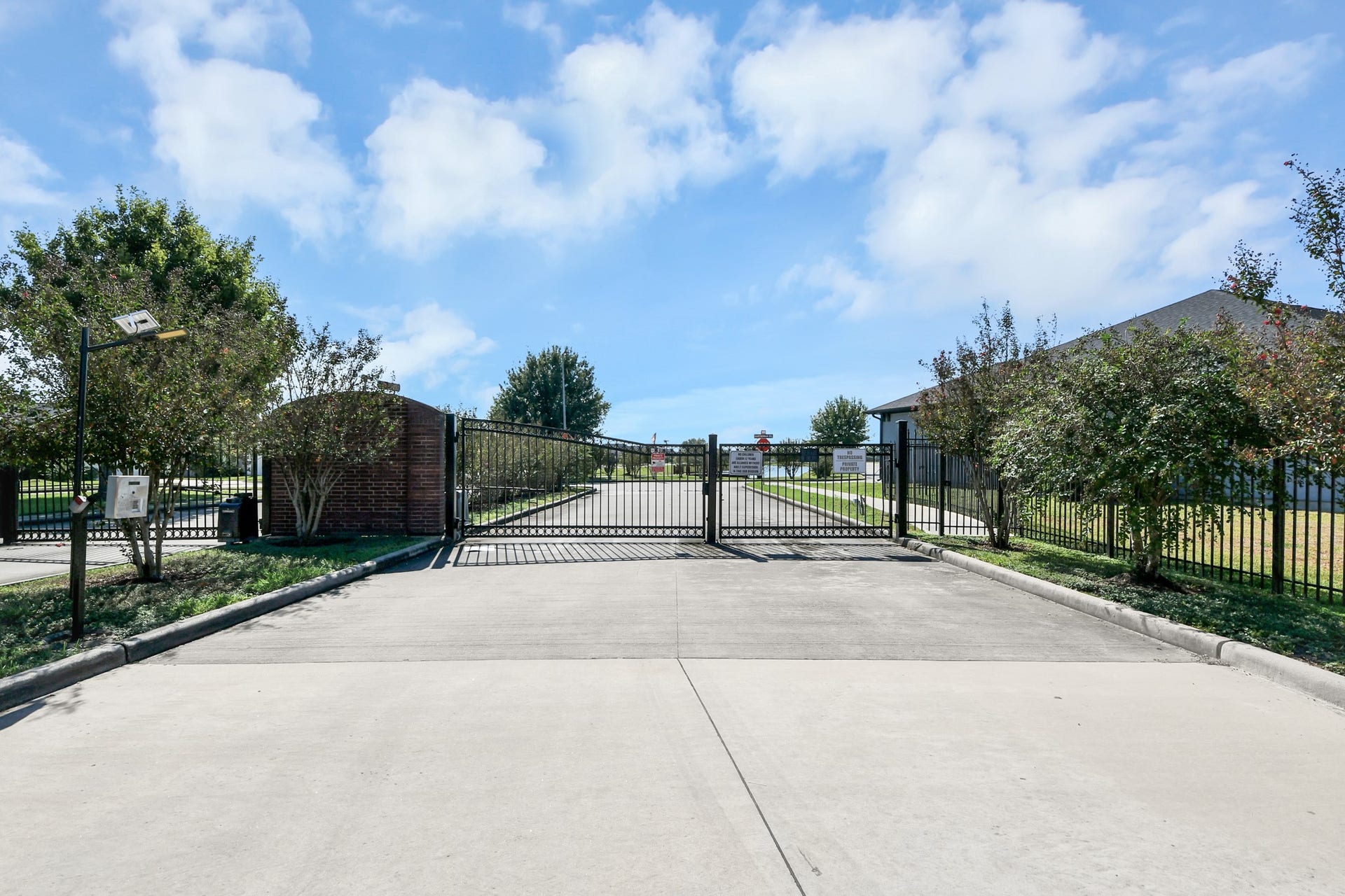 2139 Kottayam Drive, Missouri City, TX 77489 Located in a gated community, offering added privacy and security.