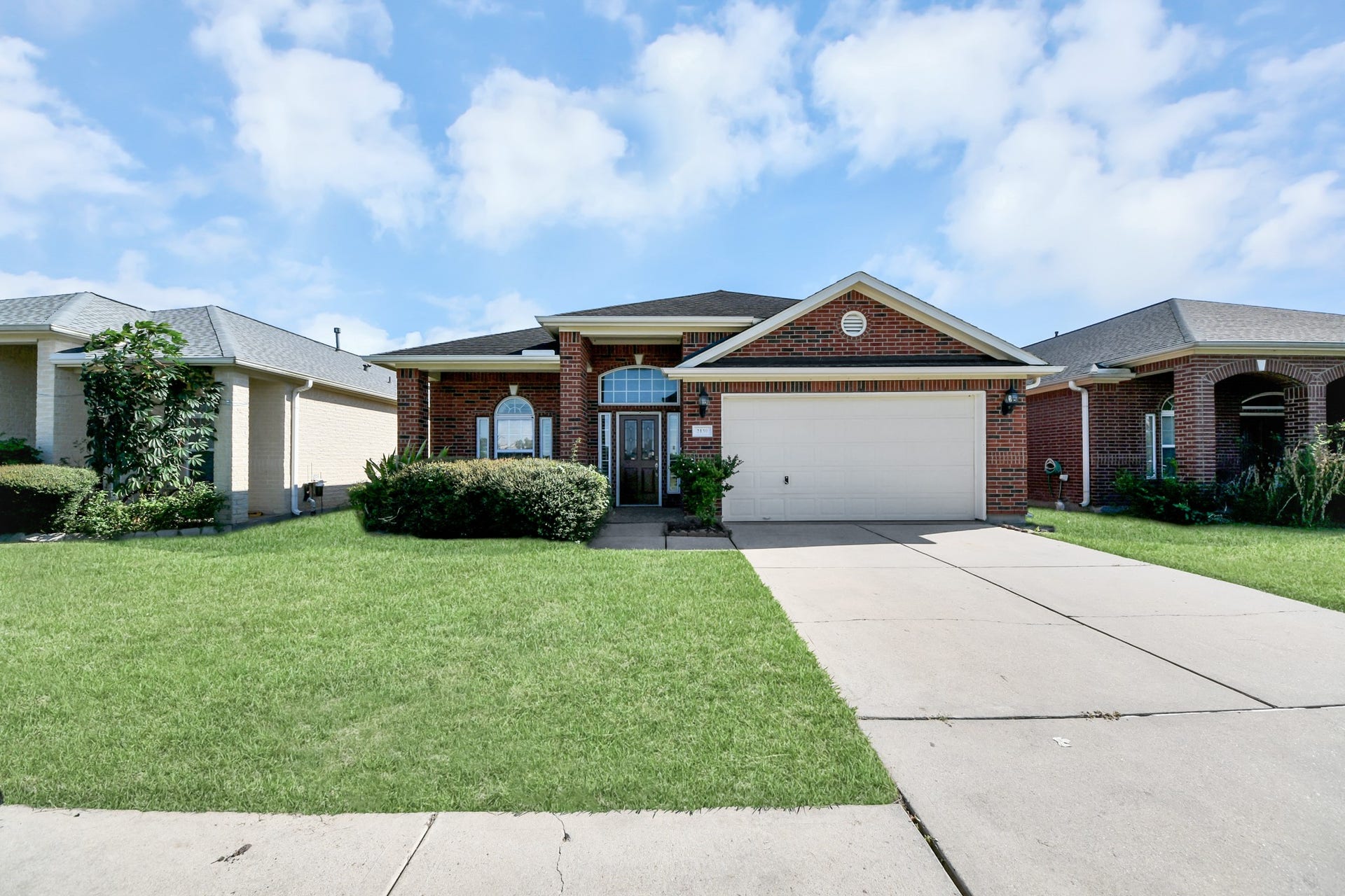 2139 Kottayam Drive, Missouri City, TX 77489 Stunning front view