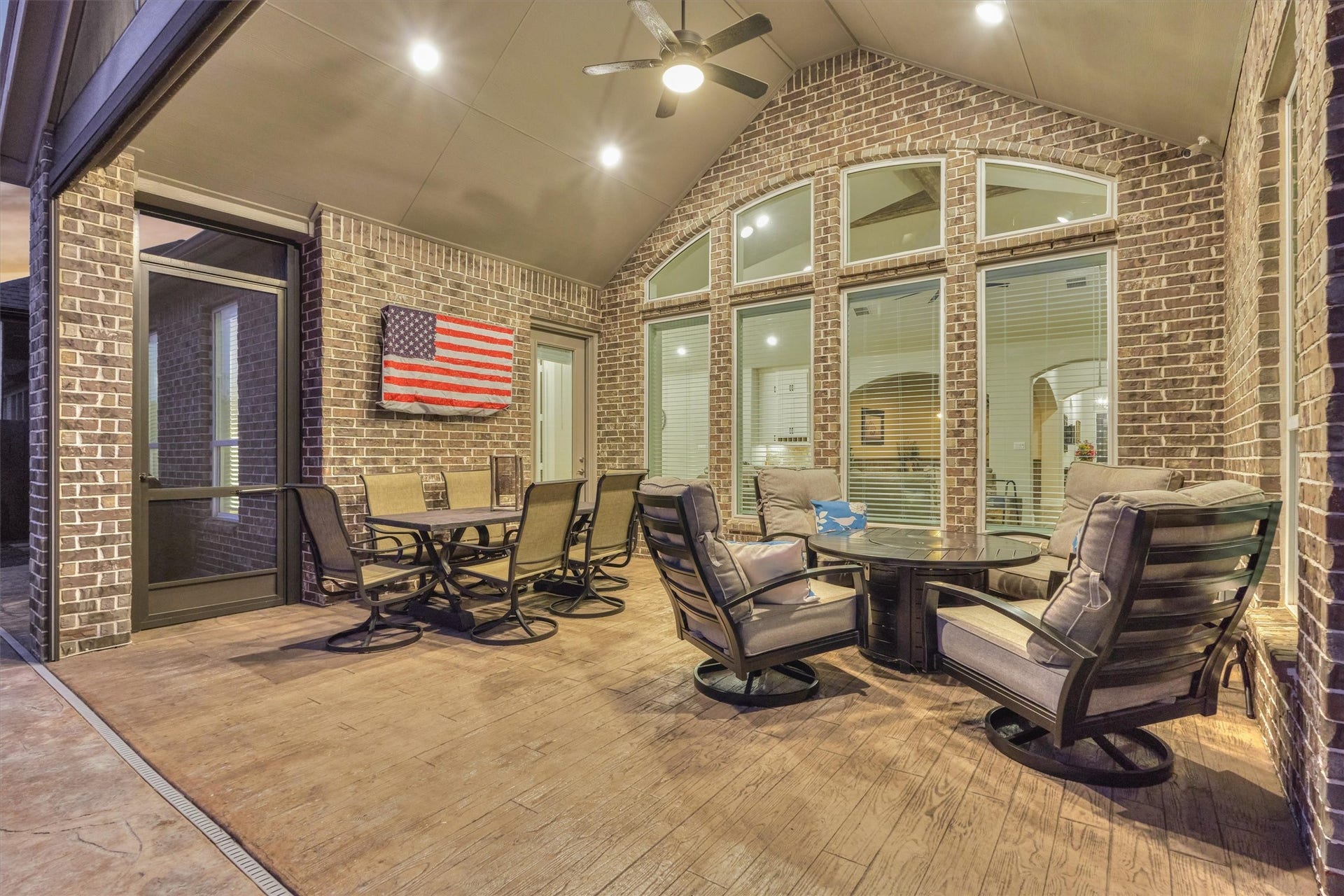 305 Pewter Sky Drive, Montgomery, TX 77316 305 Pewter Sky Drive, Montgomery, TX 77316