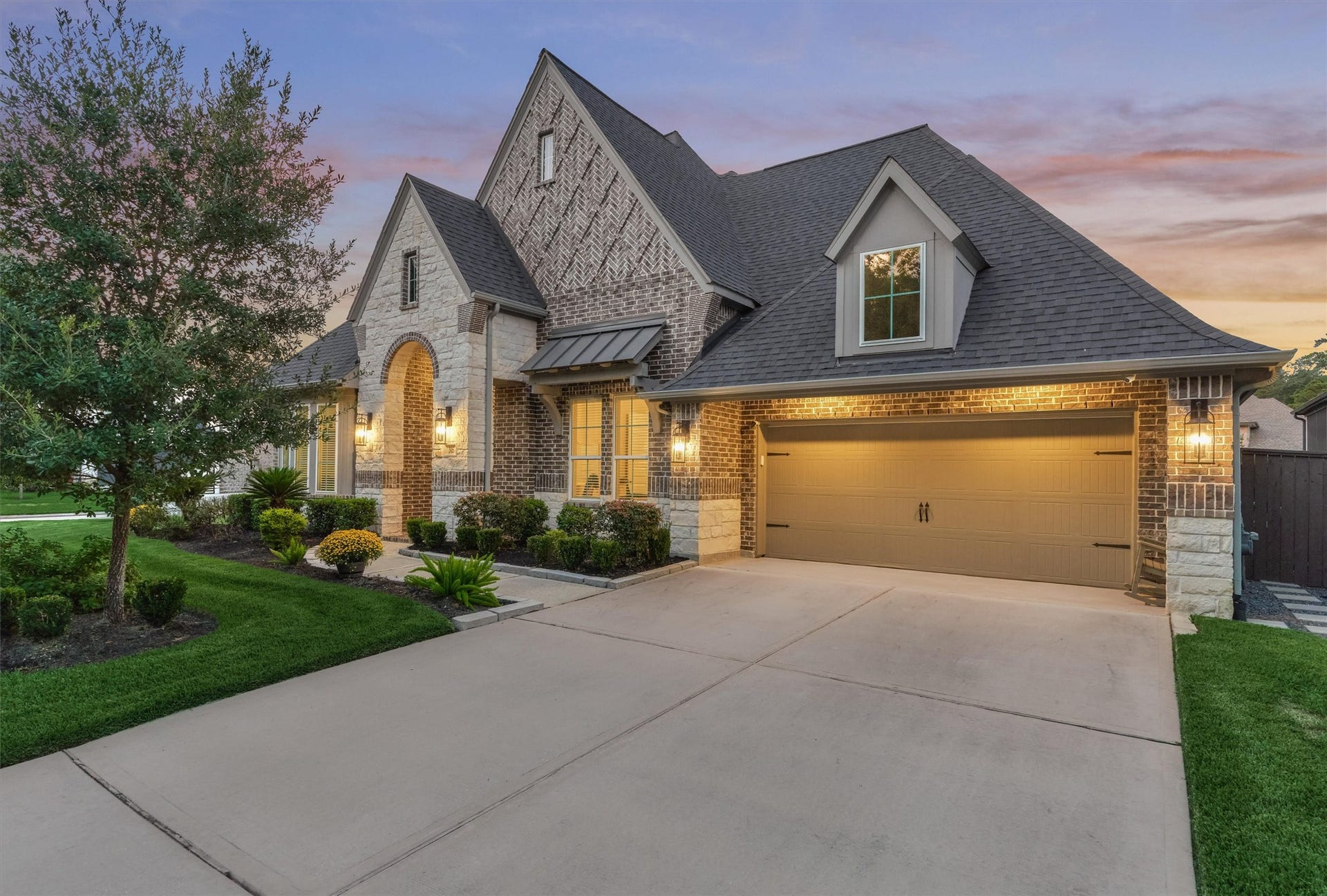 305 Pewter Sky Drive, Montgomery, TX 77316 305 Pewter Sky Drive, Montgomery, TX 77316