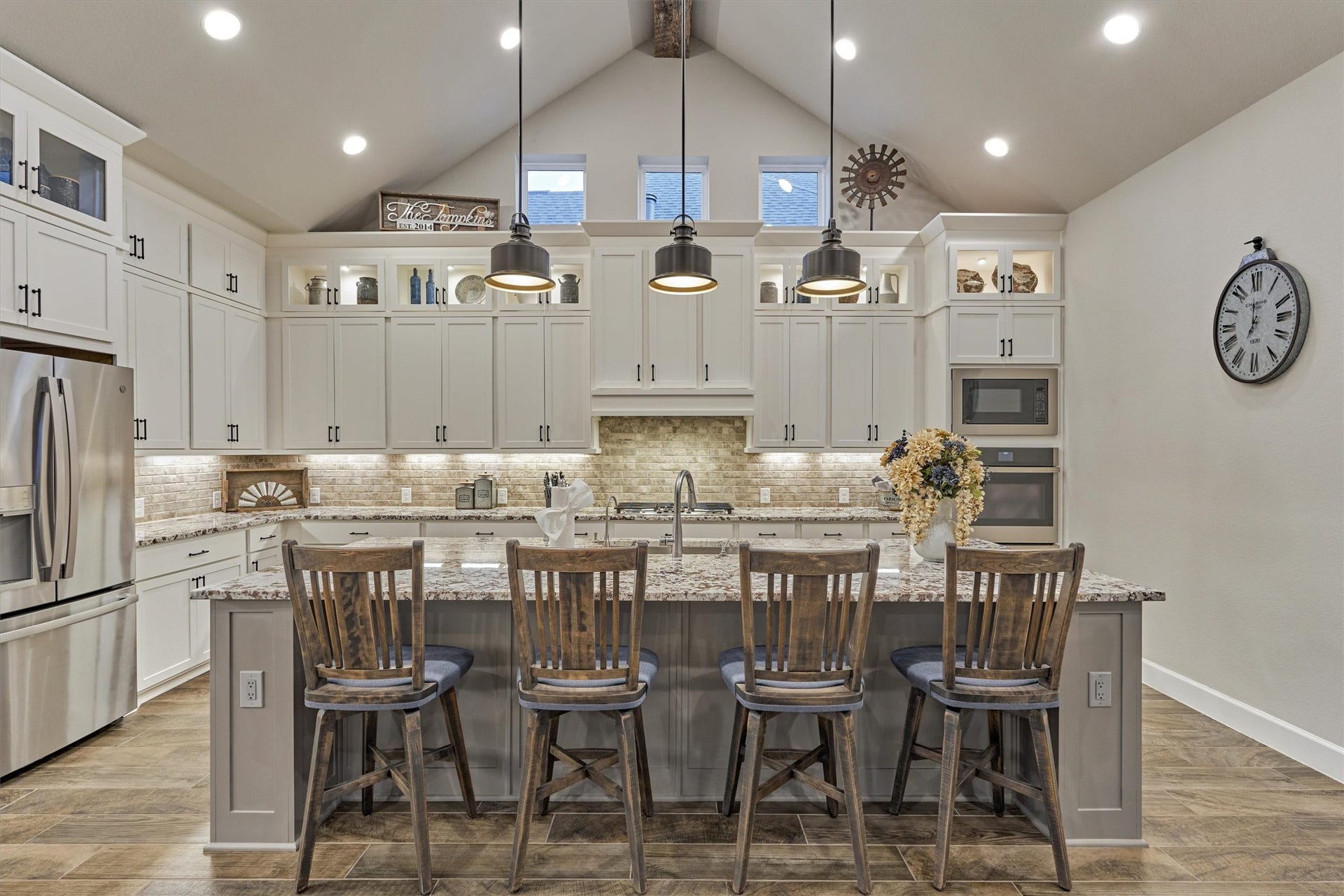 305 Pewter Sky Drive, Montgomery, TX 77316 305 Pewter Sky Drive, Montgomery, TX 77316