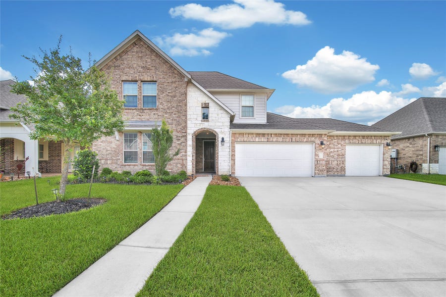 Property photo for 18206 Langkawi Lane, Houston, TX