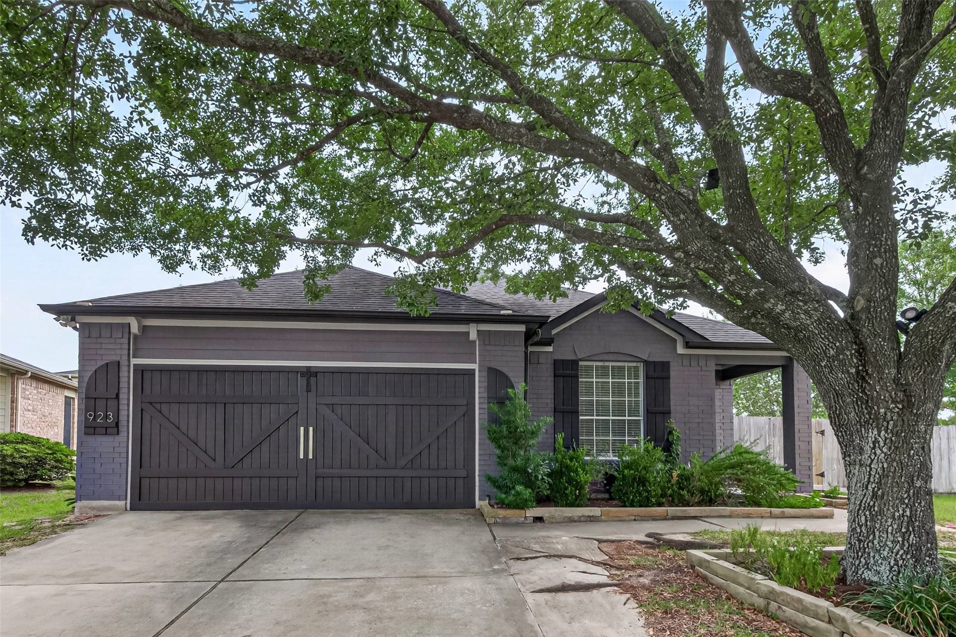 923 Saginaw Bay Court, Spring, TX 77373 923 Saginaw Bay Court, Spring, TX 77373