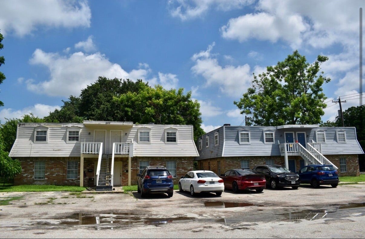 1500 Oleander Drive, La Marque, TX 77568 1500 Oleander Drive, La Marque, TX 77568