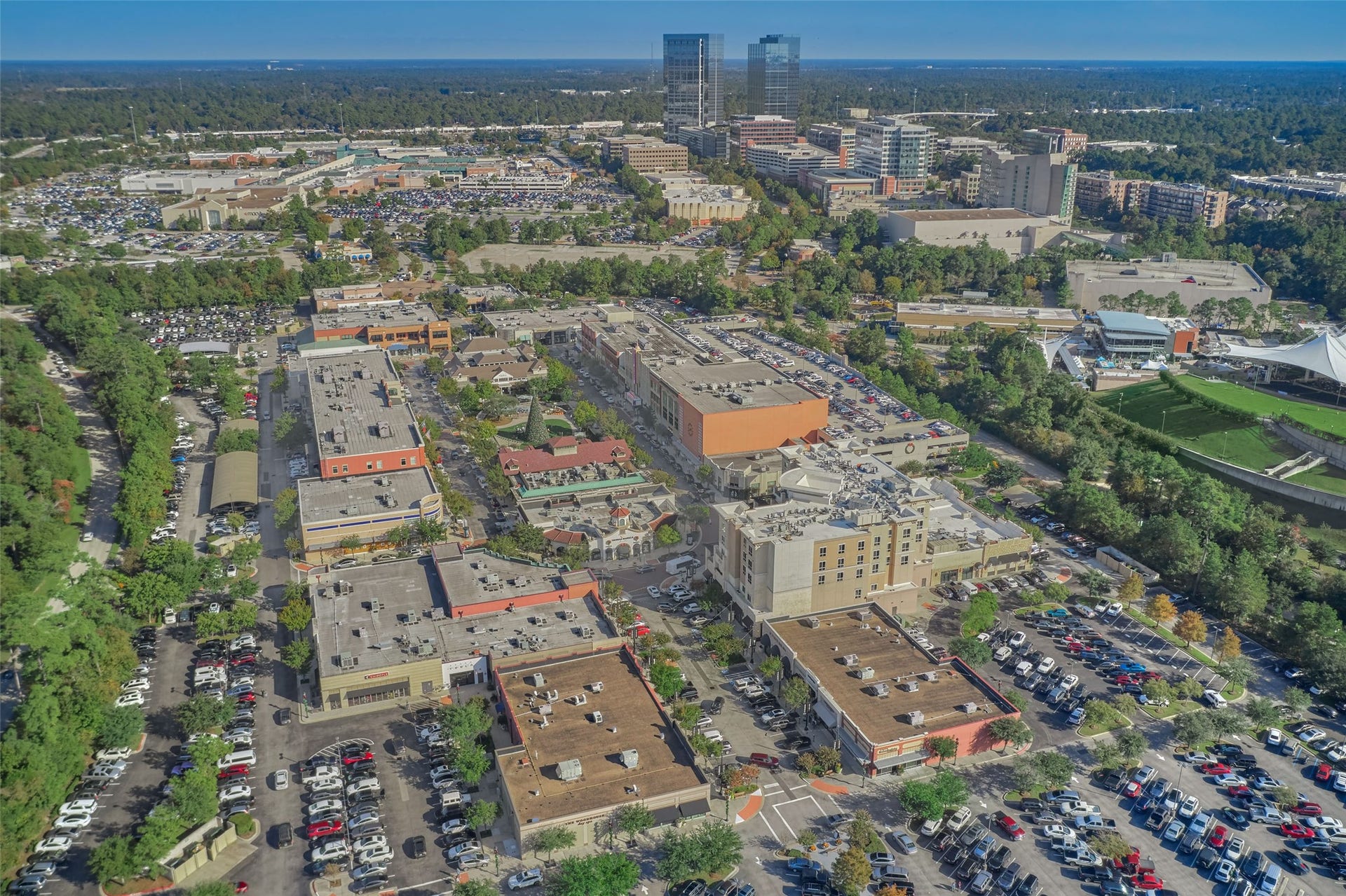 7 Dorset Square, The Woodlands, TX 77381 Market Street - The Woodlands is an award-winning mixed use townc enter featuring retail, restaurant, cinema, office and hotel space.