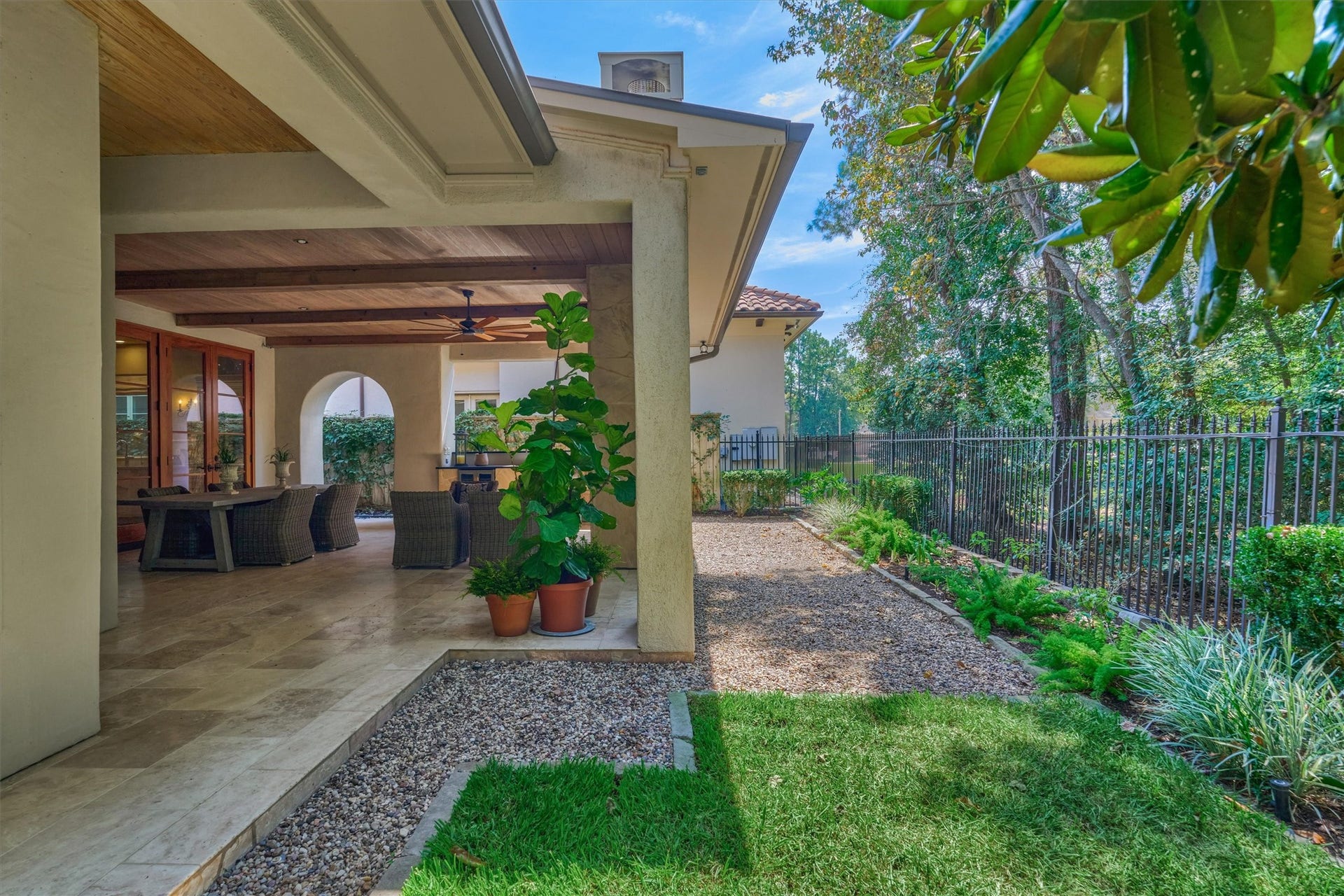 7 Dorset Square, The Woodlands, TX 77381 Privacy and tranquility.