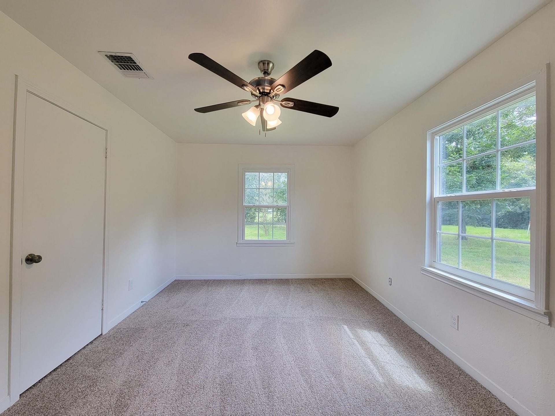 725 Cahill Road, Angleton, TX 77515 725 Cahill Road, Angleton, TX 77515