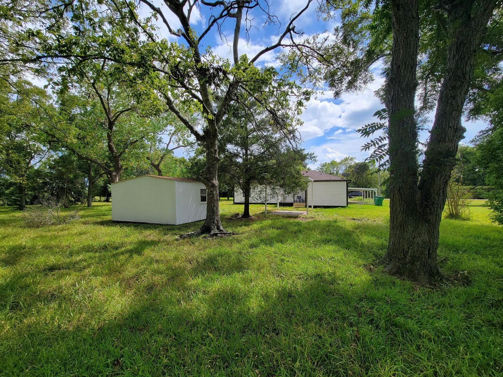 725 Cahill Road, Angleton, TX 77515 725 Cahill Road, Angleton, TX 77515