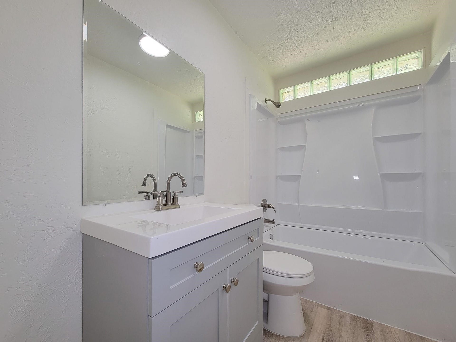 725 Cahill Road, Angleton, TX 77515 725 Cahill Road, Angleton, TX 77515