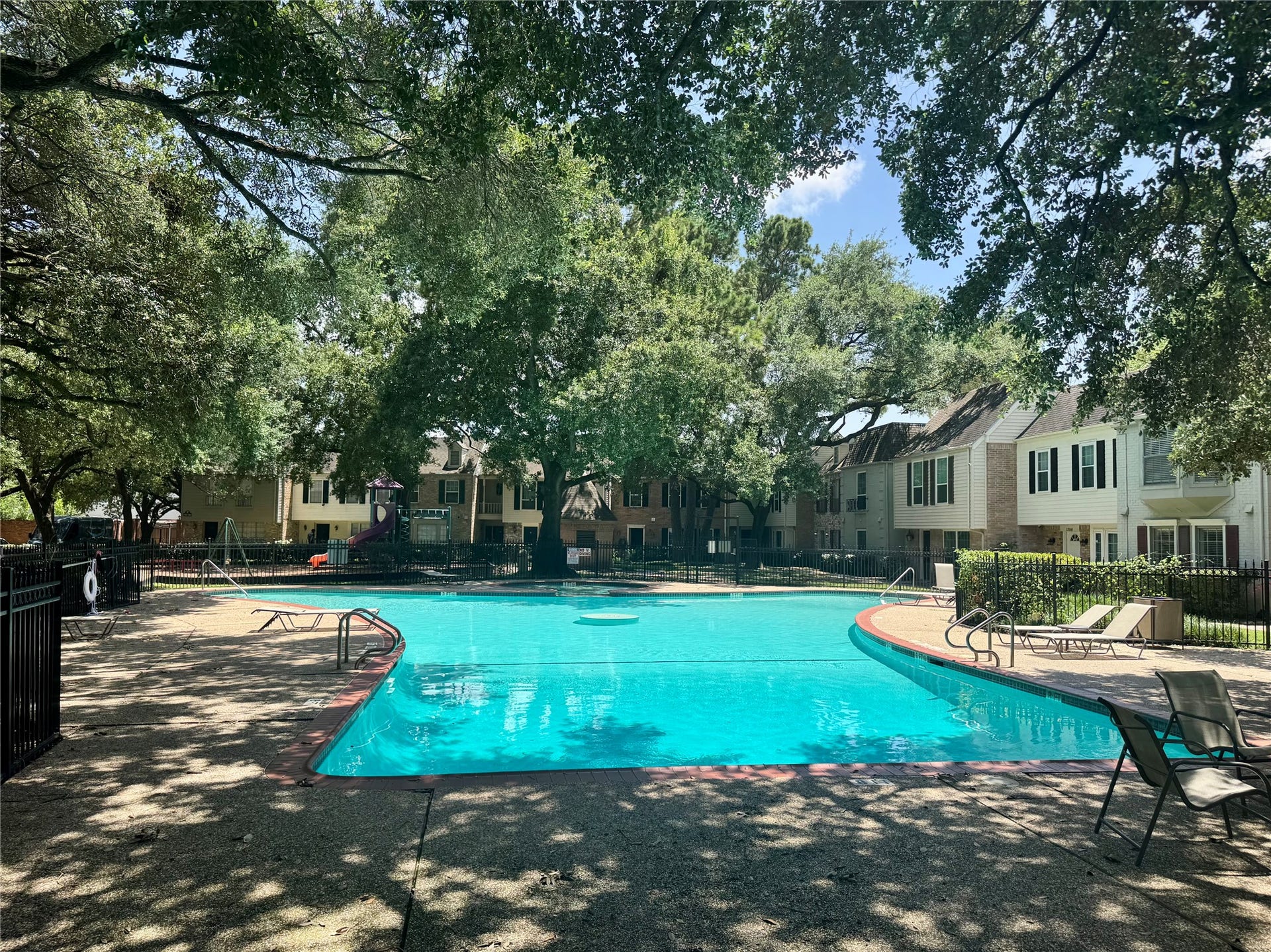 829 Wax Myrtle Lane, Houston, TX 77079 Community Pool