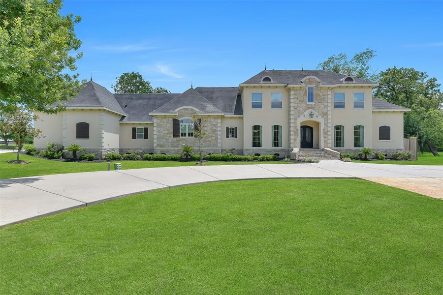 Property photo for 2901 Green Tee Drive, Pearland, TX