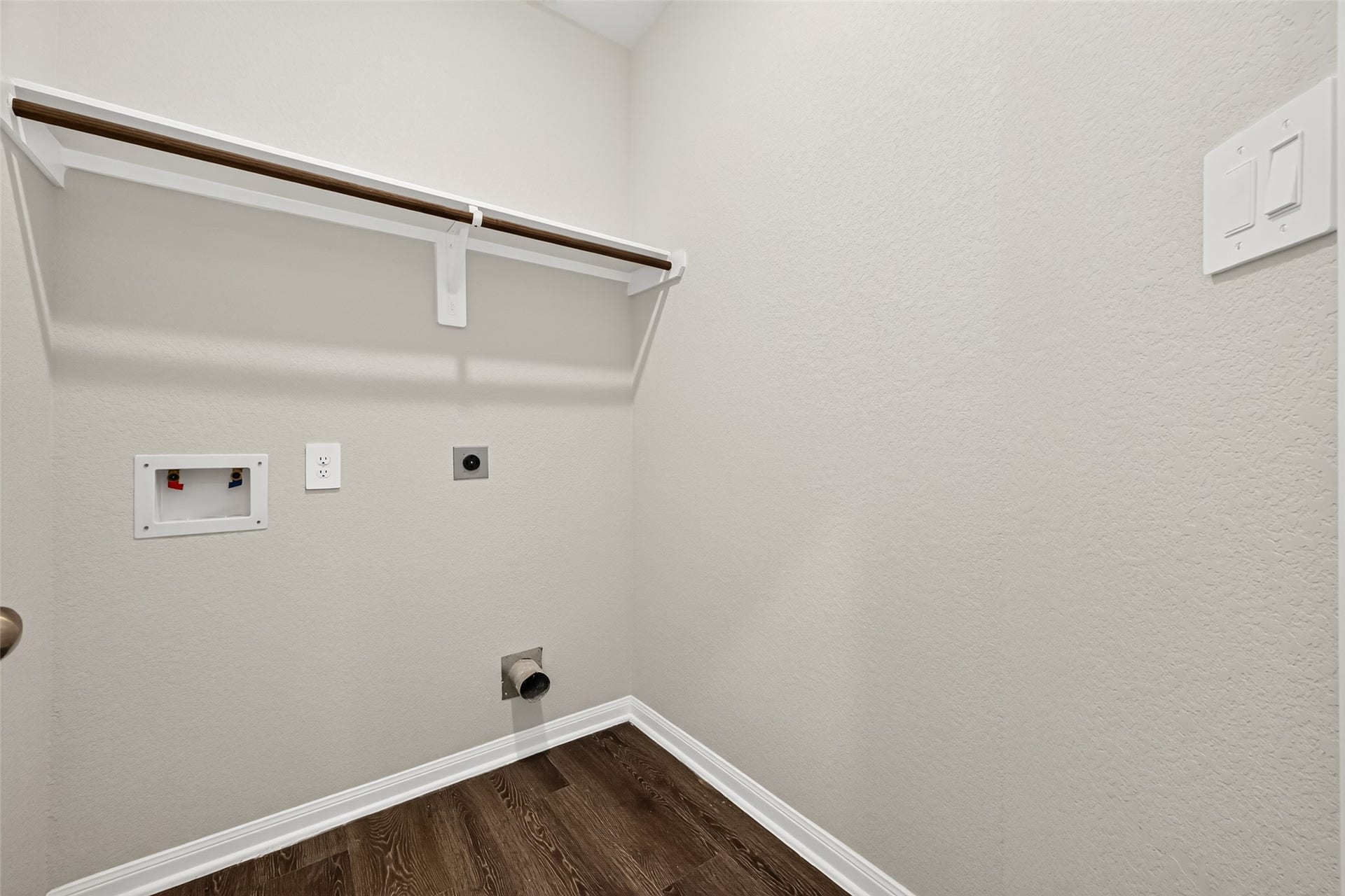 16605 Merry Pines Drive, Conroe, TX 77302 16605 Merry Pines Drive, Conroe, TX 77302
