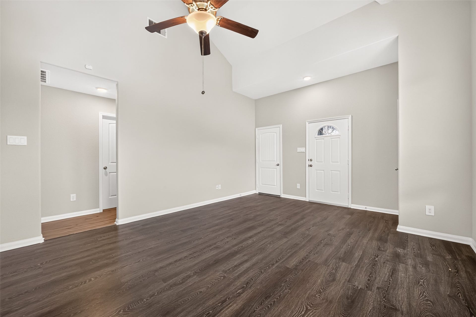 16605 Merry Pines Drive, Conroe, TX 77302 16605 Merry Pines Drive, Conroe, TX 77302