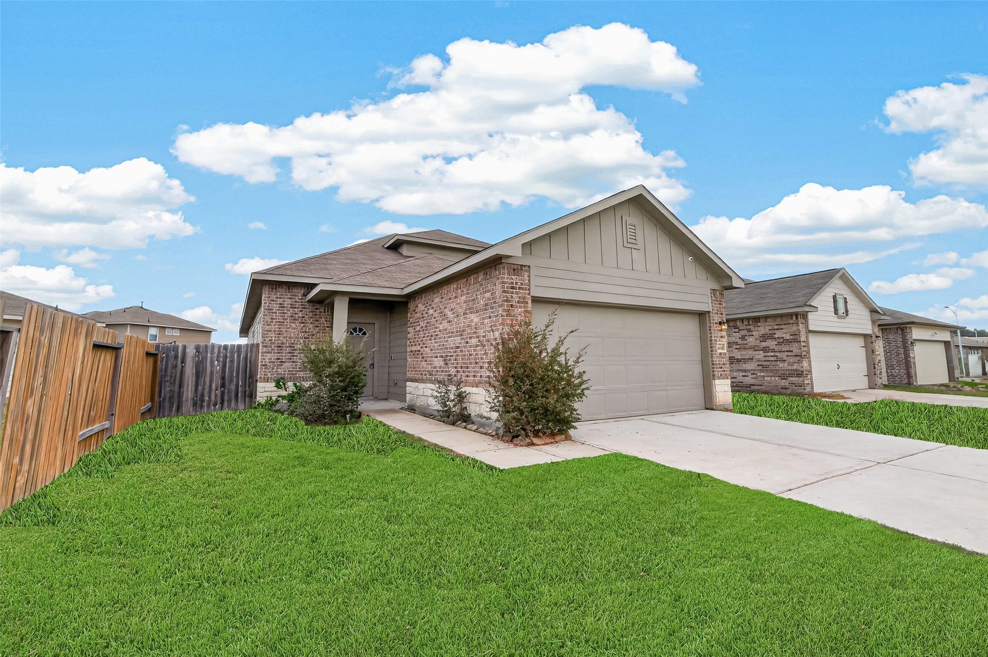 16605 Merry Pines Drive, Conroe, TX 77302 16605 Merry Pines Drive, Conroe, TX 77302