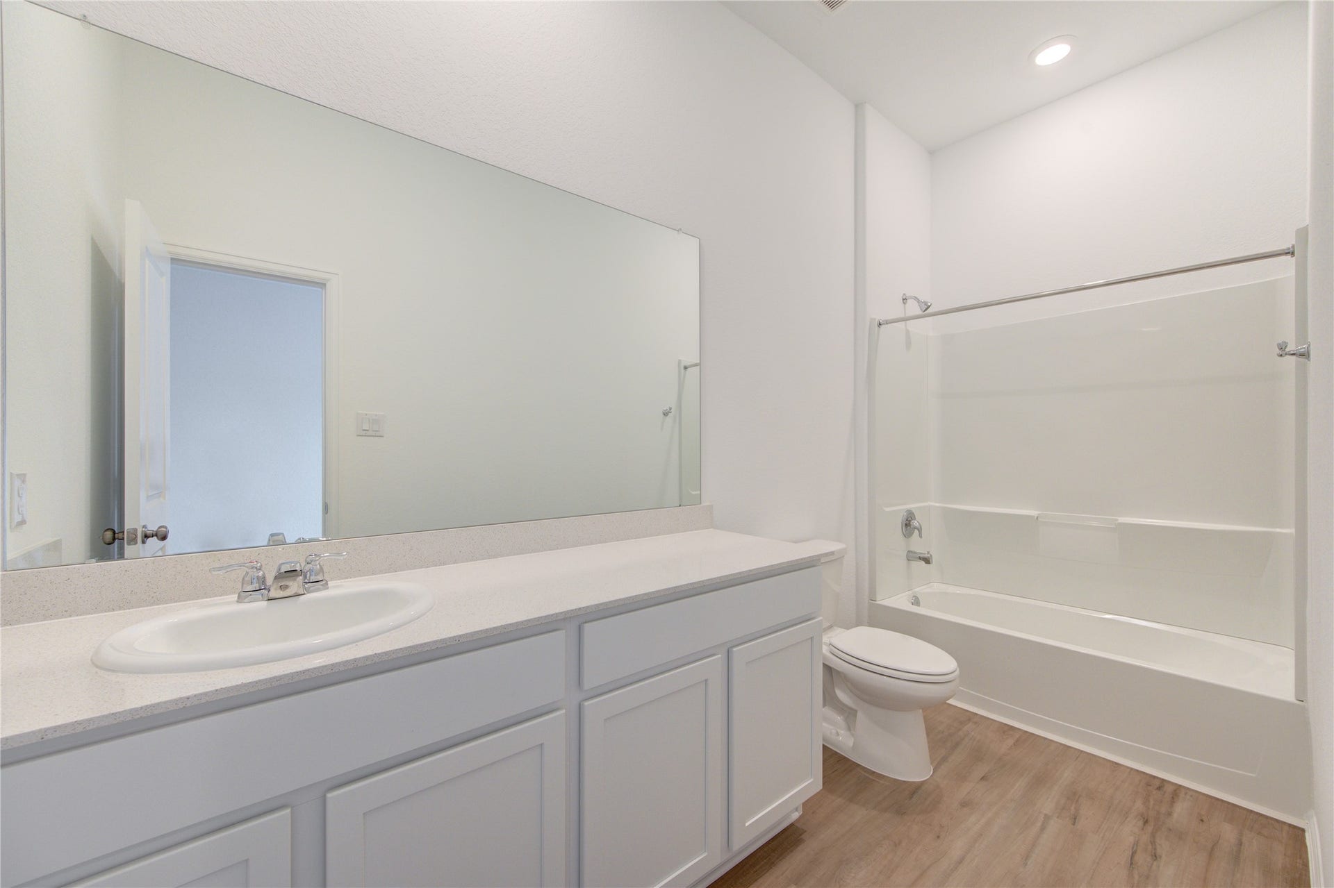1432 Twilight Green Drive, Katy, TX 77493 Primary bathroom
