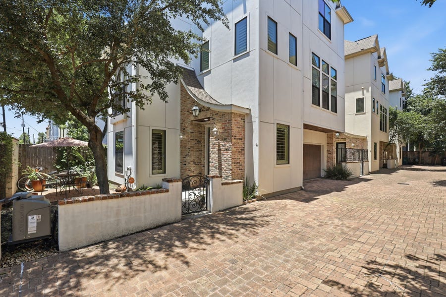 Property photo for 1009 W 24th Street, #A, Houston, TX