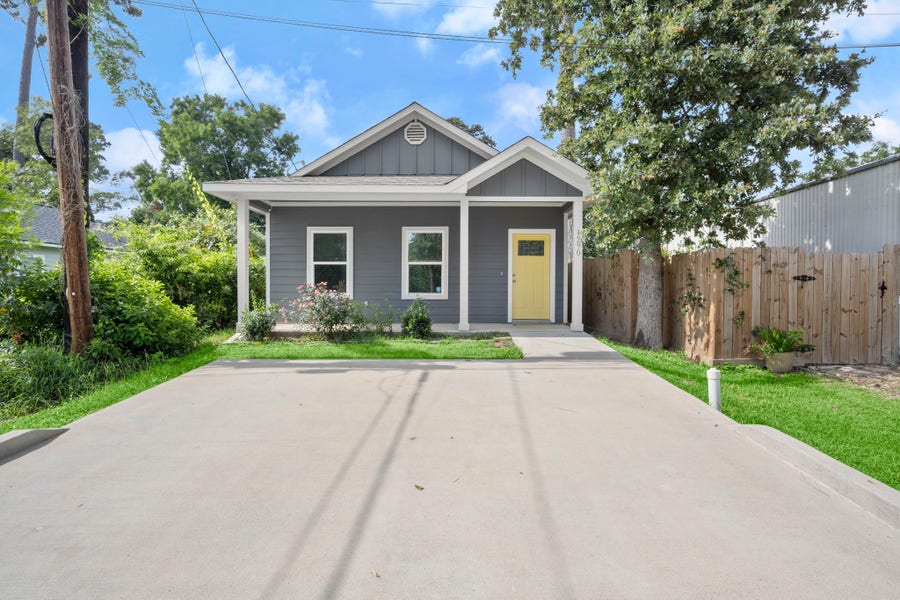 Property photo for 16670 Meadowcroft, Montgomery, TX