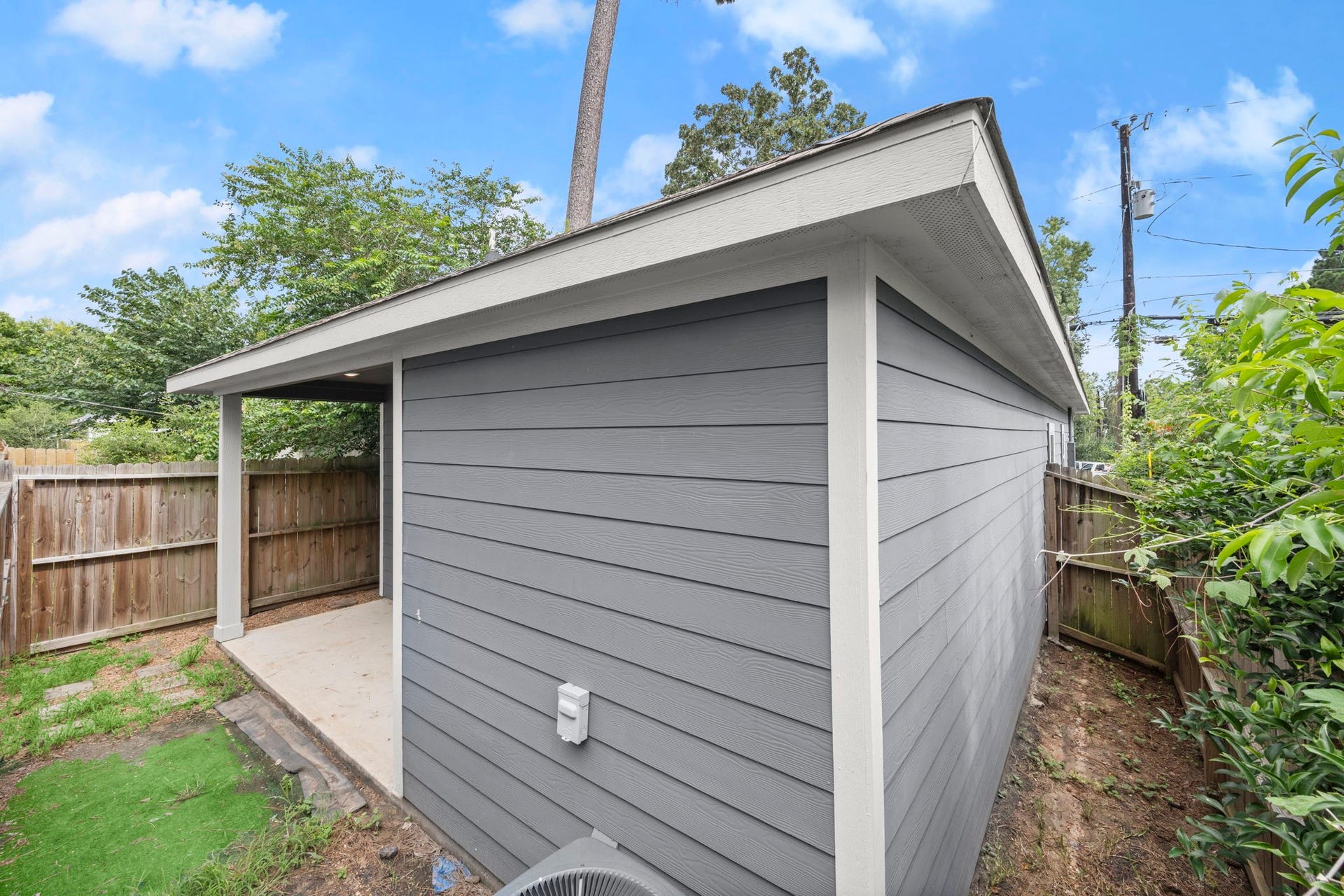 16670 Meadowcroft, Montgomery, TX 77316