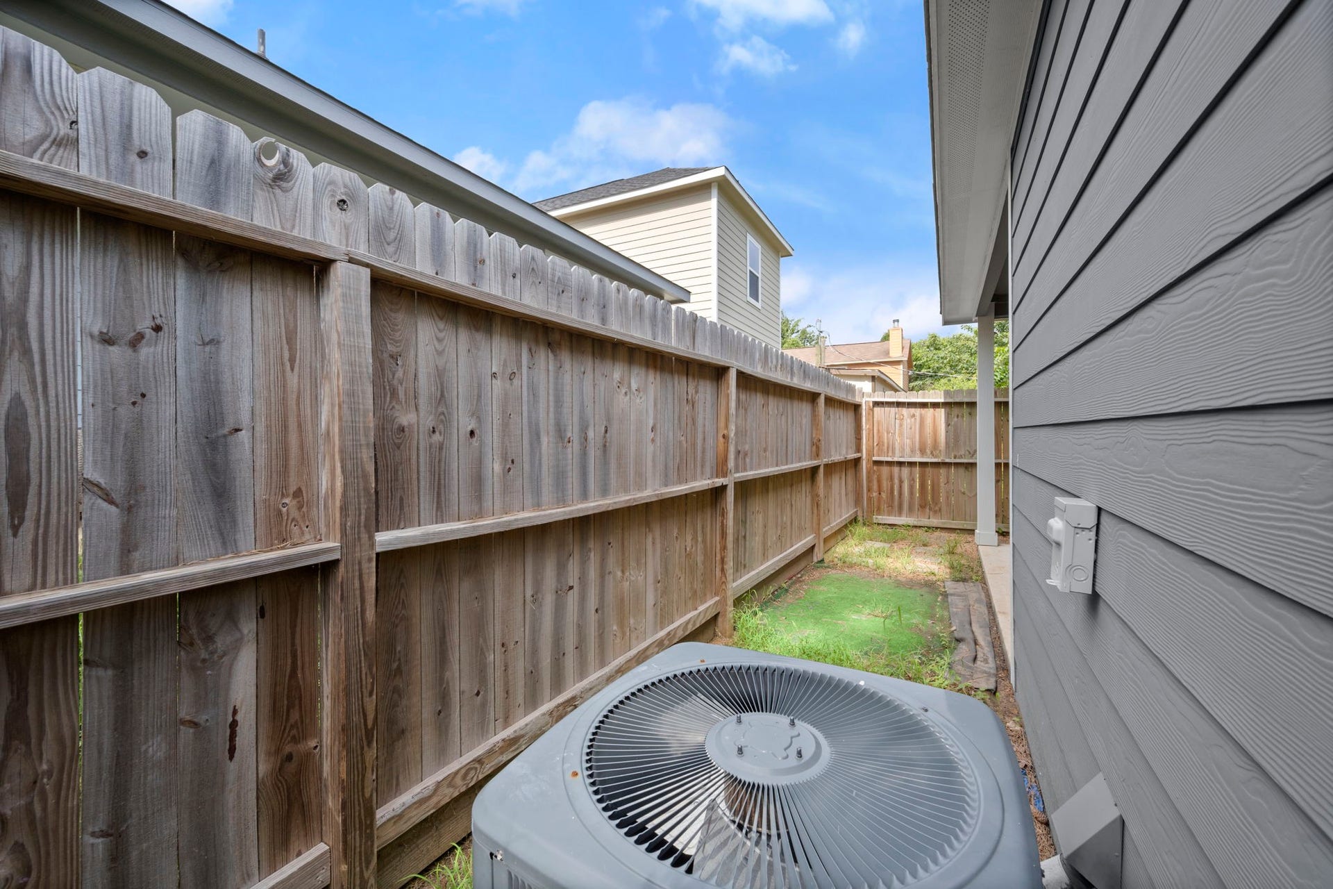 16670 Meadowcroft, Montgomery, TX 77316