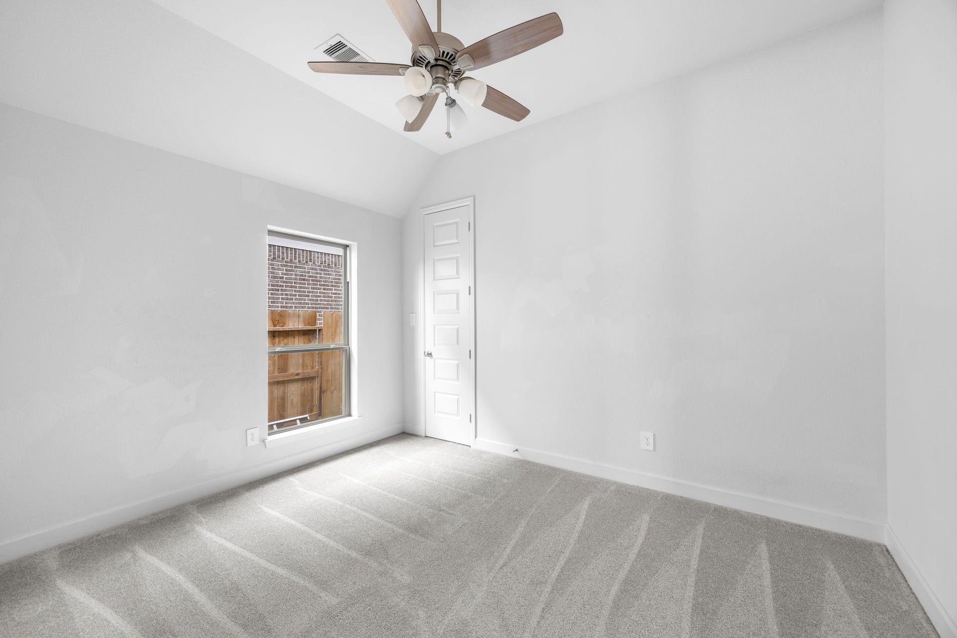 726 Fall Rock Branch Drive, Conroe, TX 77304 Bedroom 3
