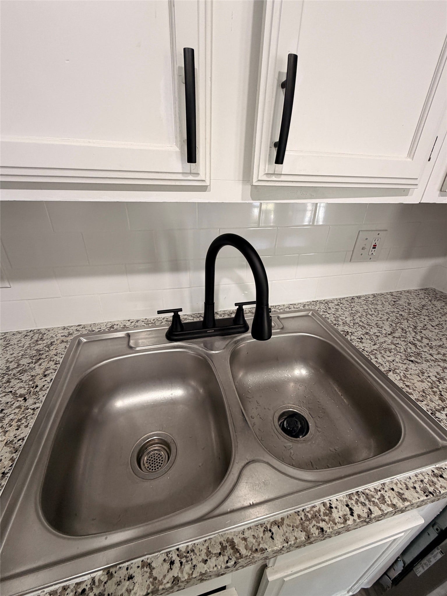 17302 S Yorkglen Drive, Houston, TX 77084 NEW Kitchen Faucet