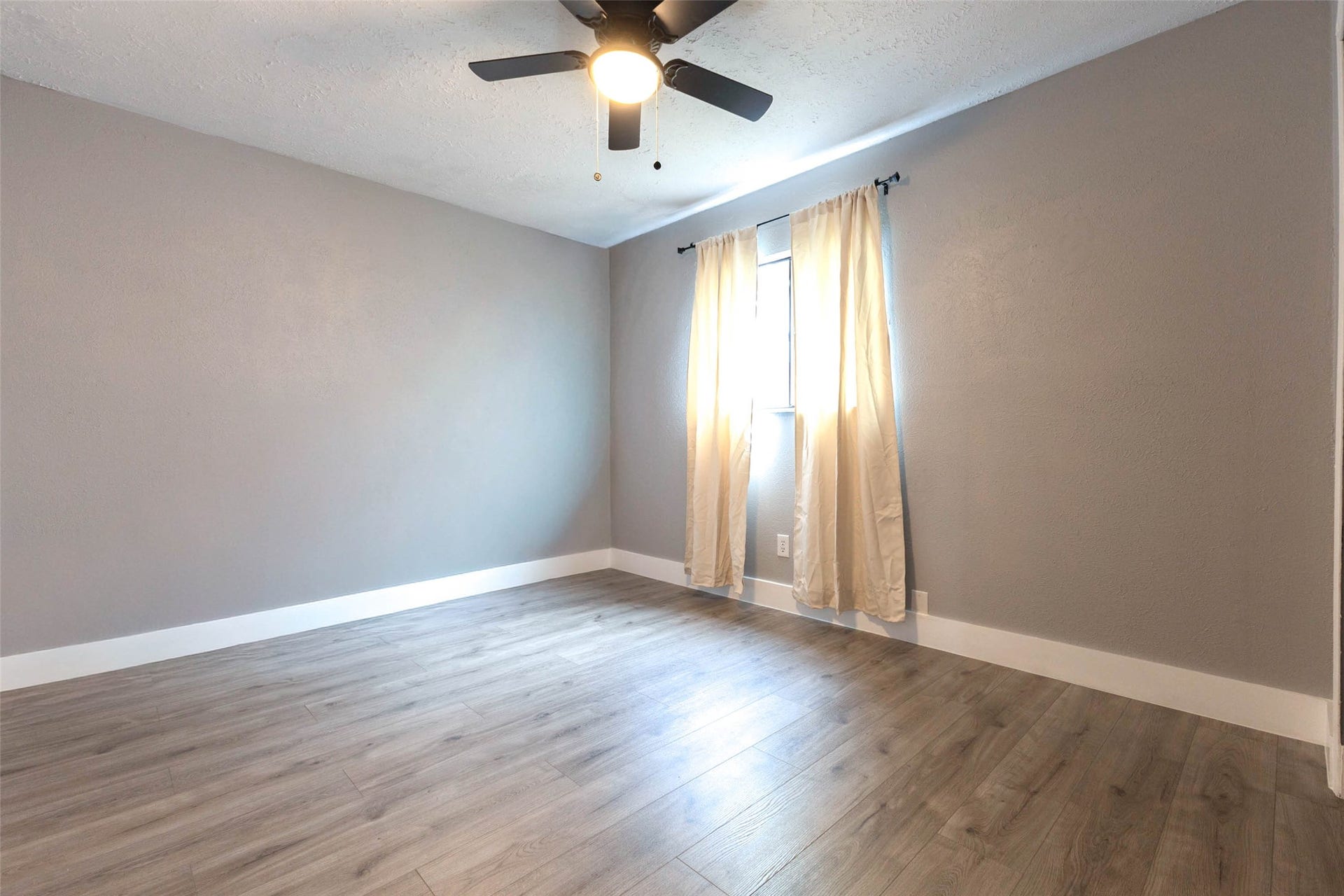 17302 S Yorkglen Drive, Houston, TX 77084 NEW fans. NEW flooring. 2nd bedroom.