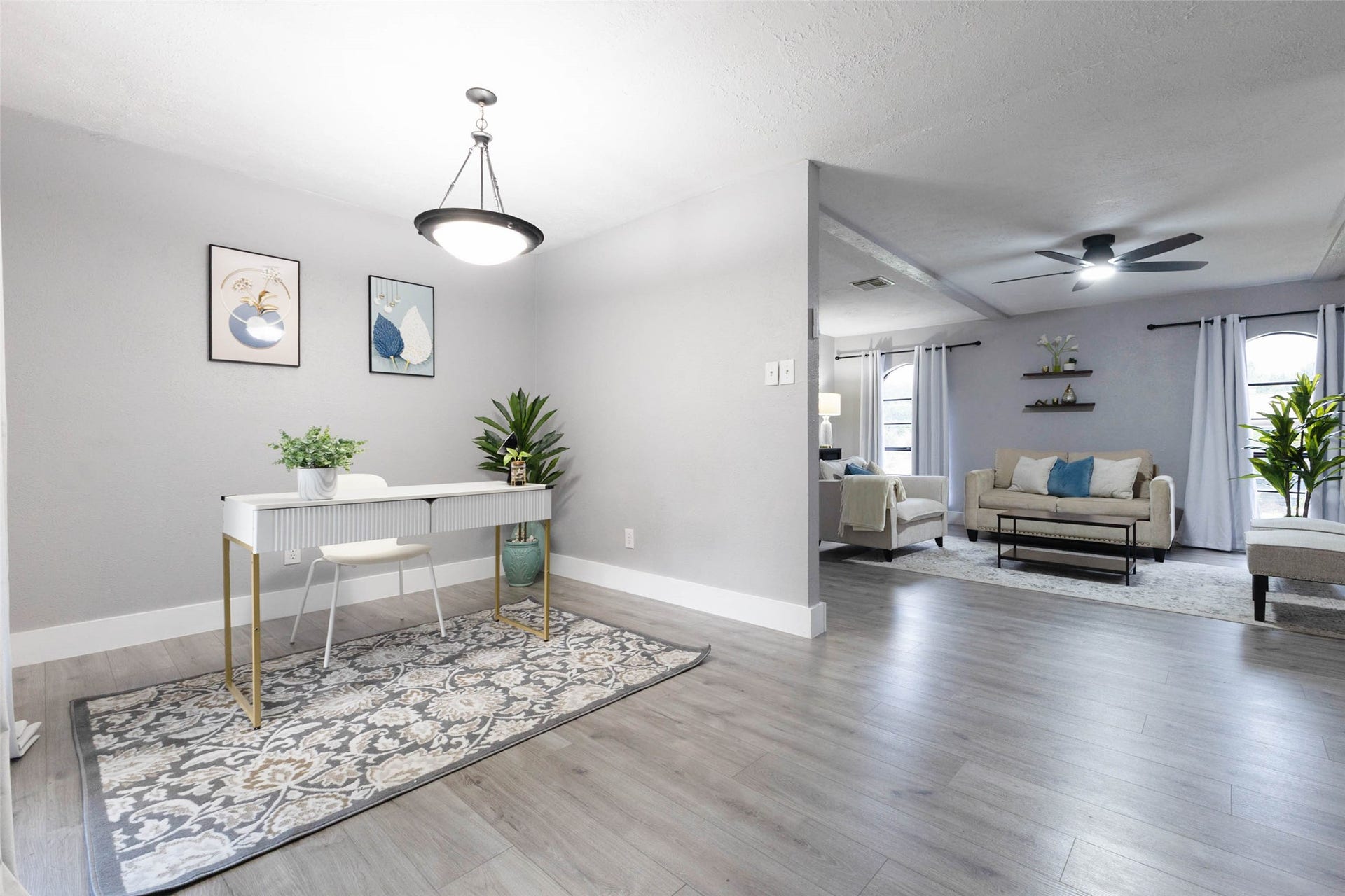 17302 S Yorkglen Drive, Houston, TX 77084 Flexible dining space just off the living room easily doubles as a home office.