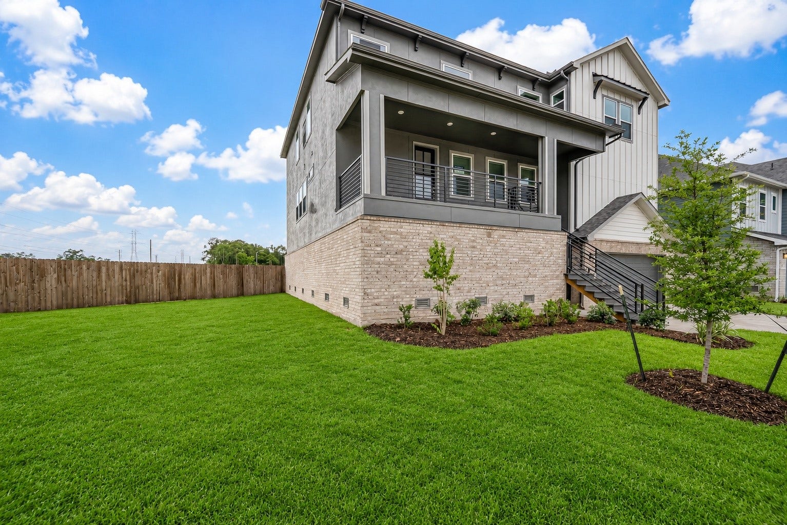 20633 Dynamic Court, Humble, TX 77338 Big side front yard too!