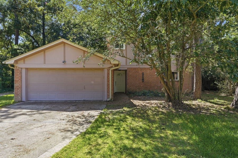 Property photo for 5 W Bigelow Oak Court, The Woodlands, TX