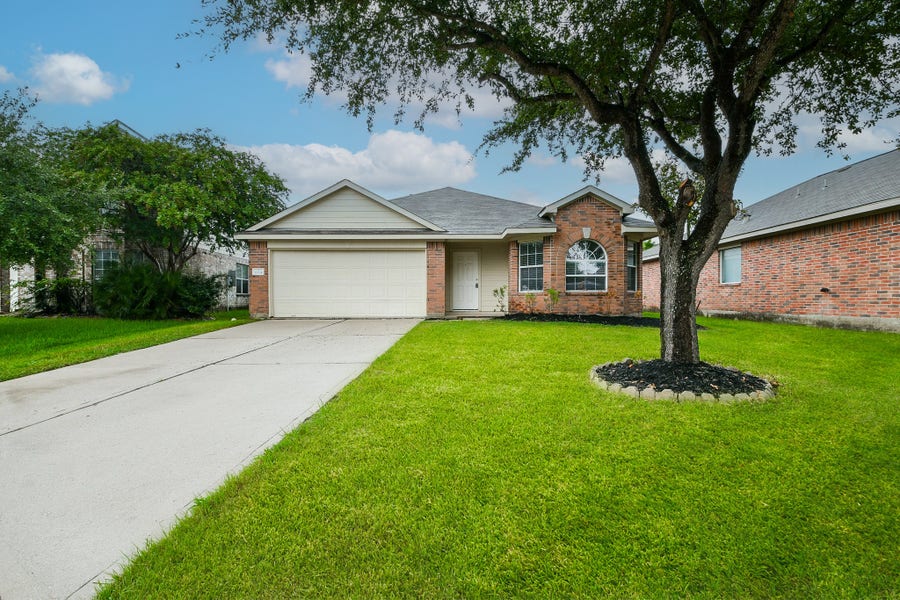 Property photo for 8334 Loetsch Ridge Way, Spring, TX